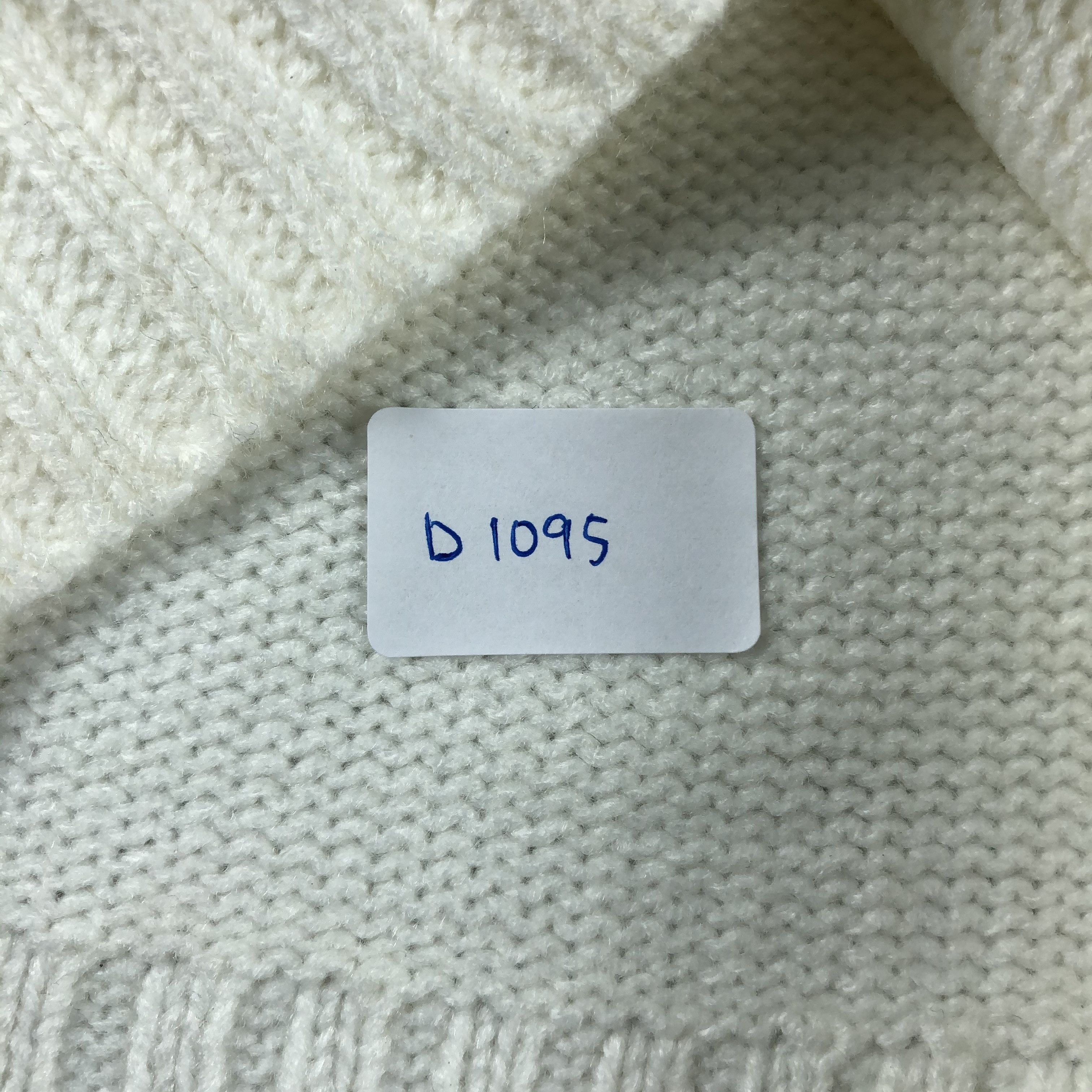 Michael Kors × Vintage Womens Michael Kors Beanie Snow Hat Snow Cap -D1095 Size ONE SIZE - 9 Thumbnail