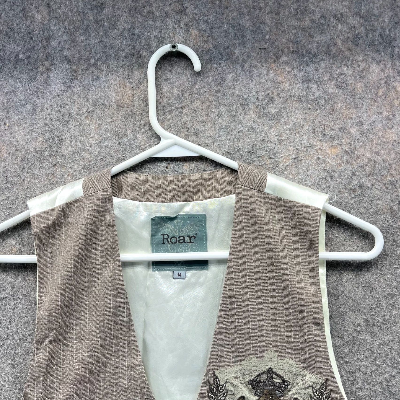 Roar VINTAGE Roar Vest Mens M Khaki Sleeveless Biker Pinstriped Embroidered Cross Beige Cotton Size US M / EU 48-50 / 2 - 6 Thumbnail