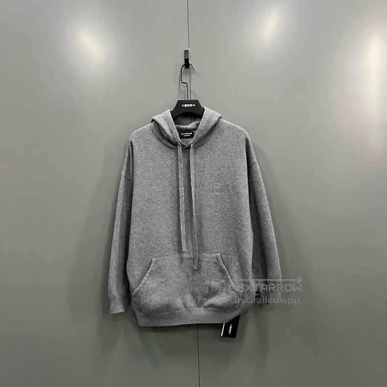 Balenciaga Balenciaga Gray double-hook embroidery knitted hoodie Size US S / EU 44-46 / 1 - 1 Thumbnail
