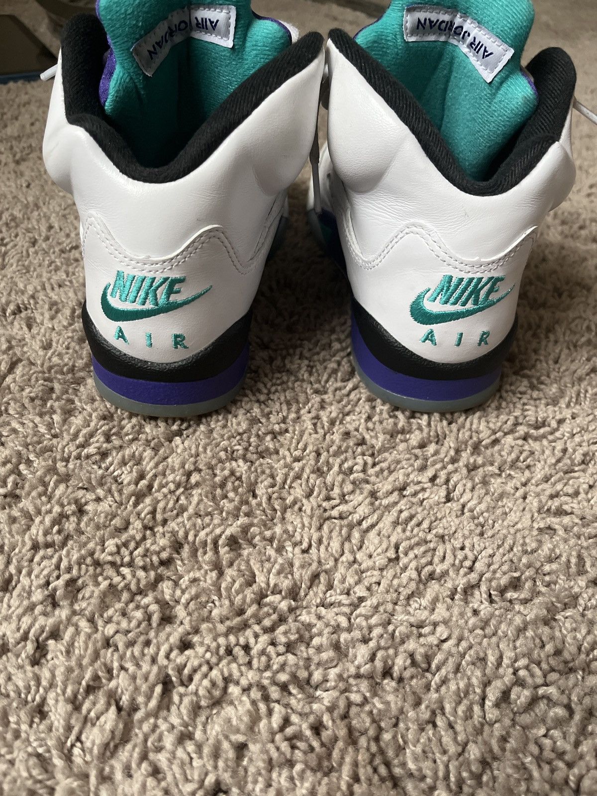 Jordan Brand Air Jordan 5 Retro GS 'Grape' 2025 Size US 4 / IT 34 - 4 Thumbnail