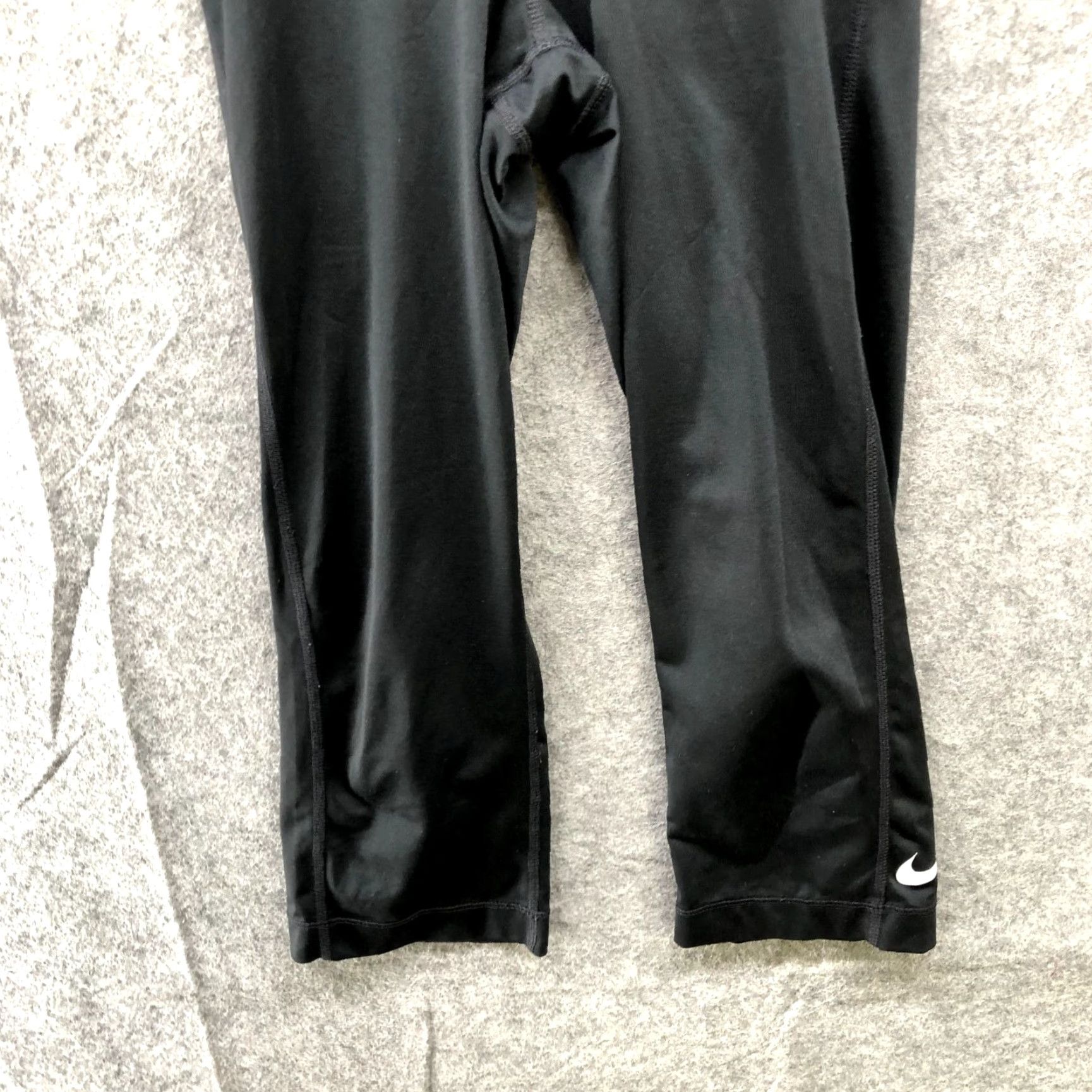 Nike Nike Pro Workout Leggings Cropped Capri Womens XS Black Dri-fit Gym Active Yoga Size 26" / US 2 / IT 38 - 4 Thumbnail