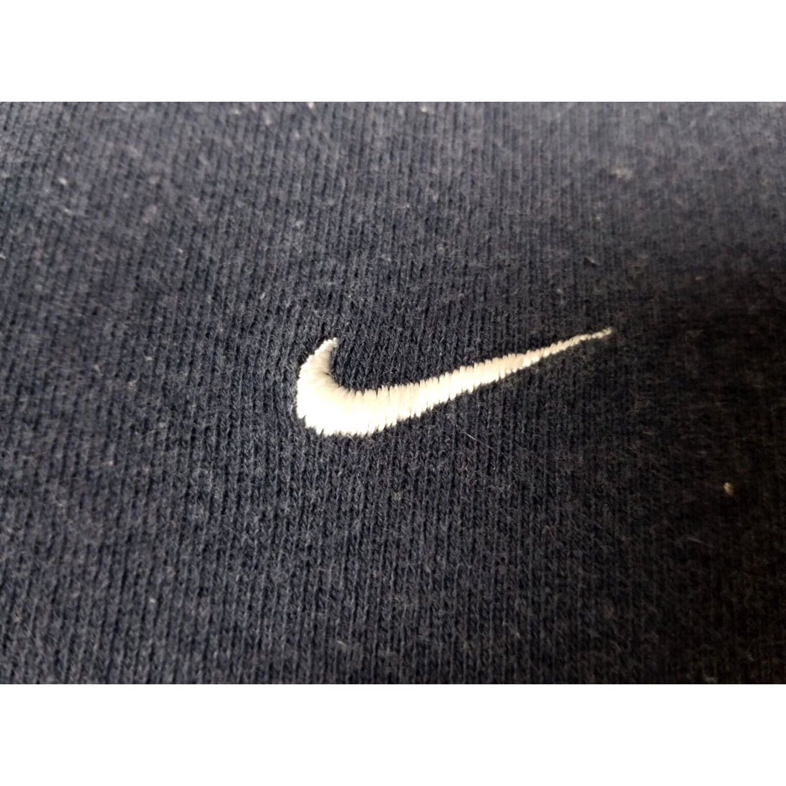 Nike VINTAGE Nike Corner Swoosh Navy Crewneck Sweatshirt XL Mens Crew Neck Pullover Shirt 90s Cotton/Blue Size US XL / EU 56 / 4 - 5 Thumbnail