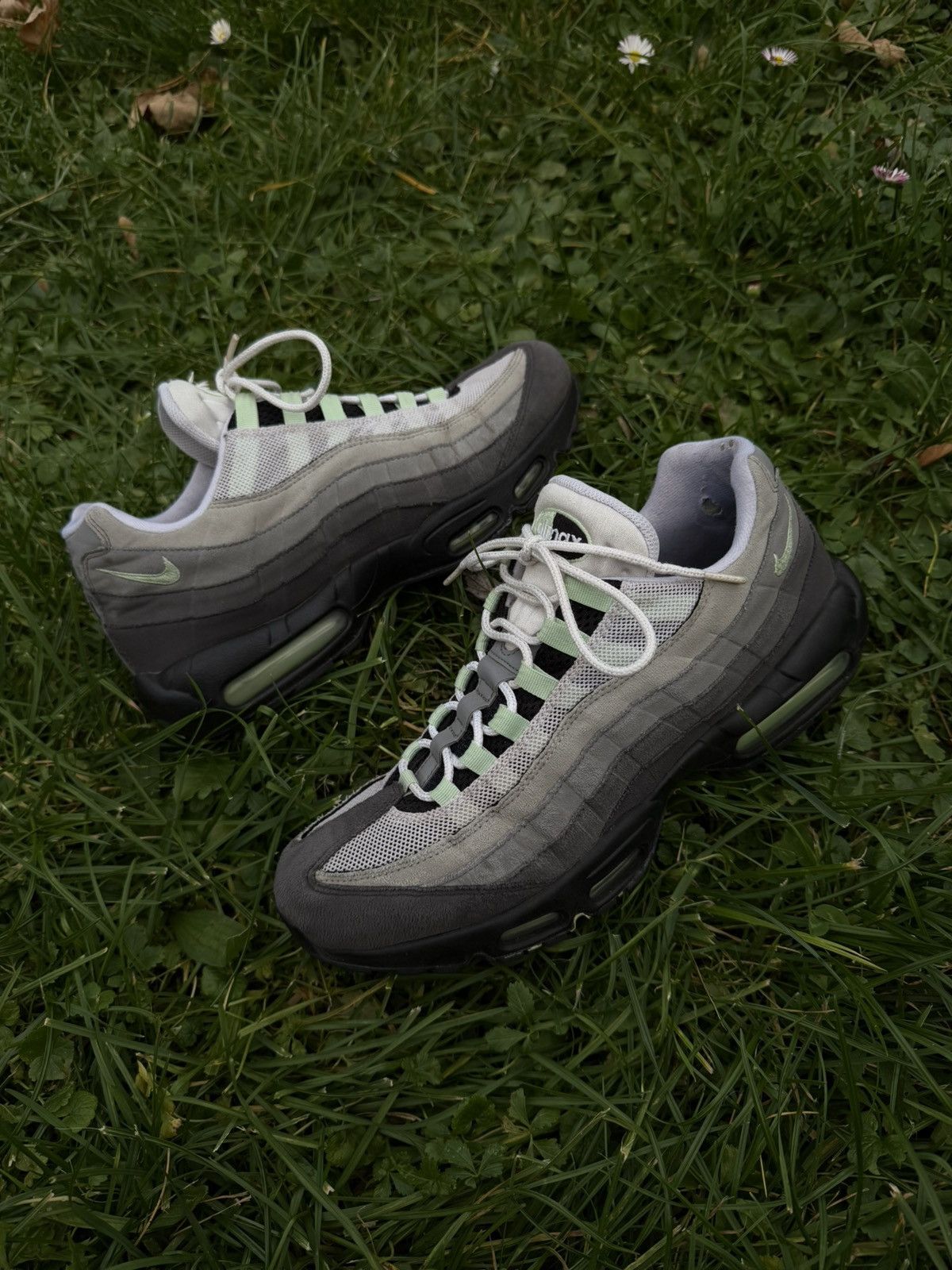 Nike Nike Air Max 95 OG Fresh Mint Size US 13 / EU 46 - 2 Thumbnail