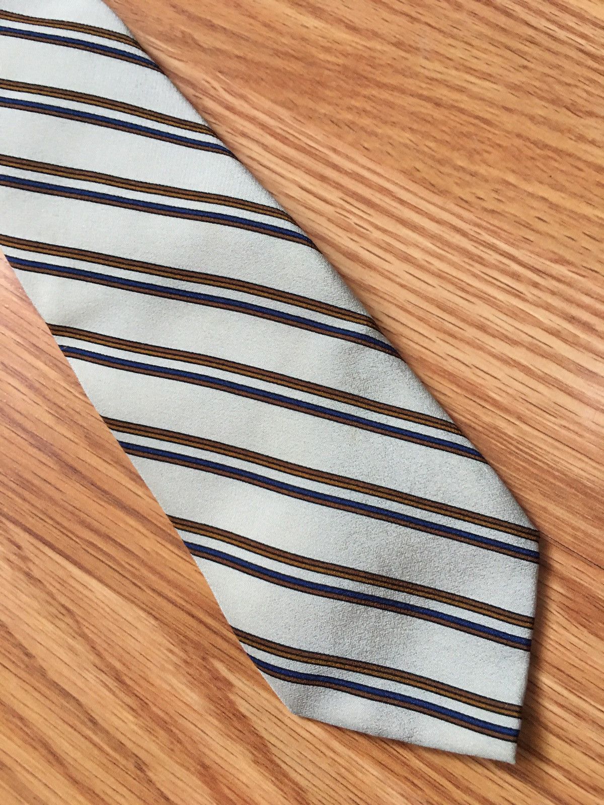 Yves Saint Laurent Yves Saint Laurent YSL Vintage Stripe Silk Mens Tie Size ONE SIZE - 4 Thumbnail