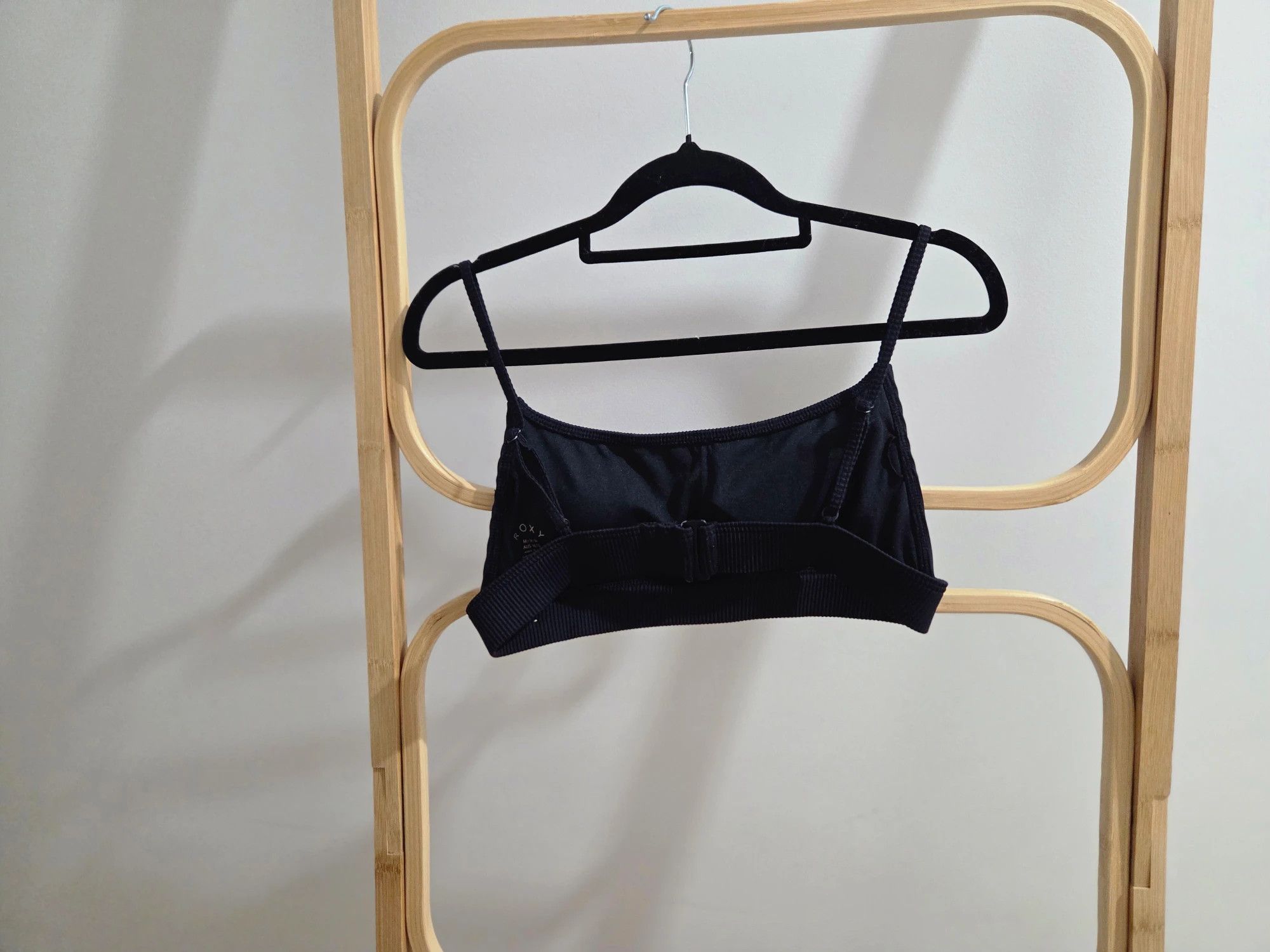 Royal Robbins ROXY Black Ribbed Spaghetti Strap Bikini Swim Top Size M Size M / US 6-8 / IT 42-44 - 4 Thumbnail