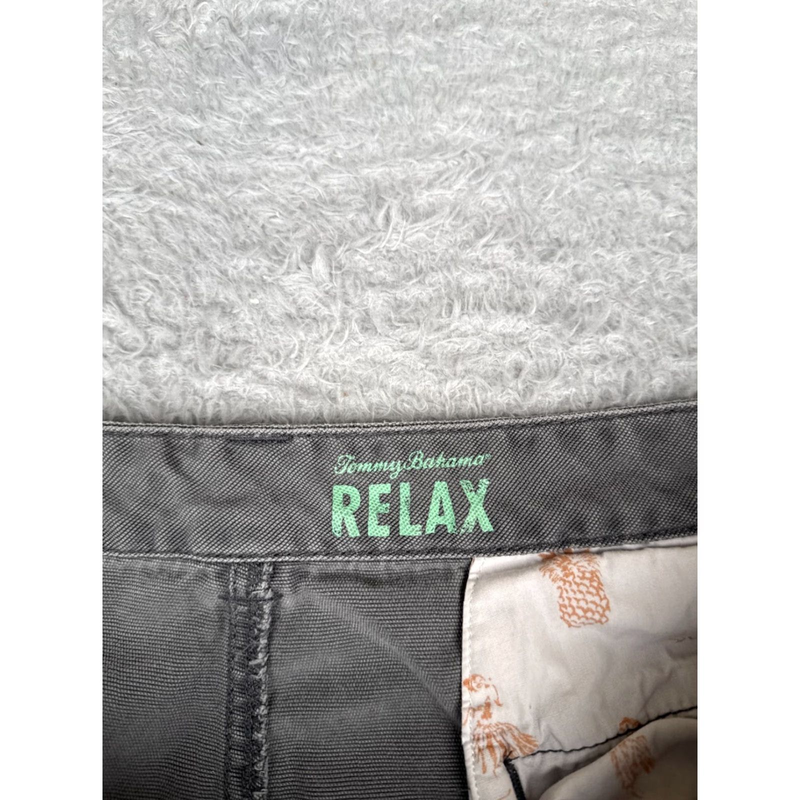 Tommy Bahama Tommy Bahama Shorts Men 40 Gray Cargo Beach Resort 40x10 Tencel Cotton Blend Mens Size US 40 / EU 56 - 7 Thumbnail