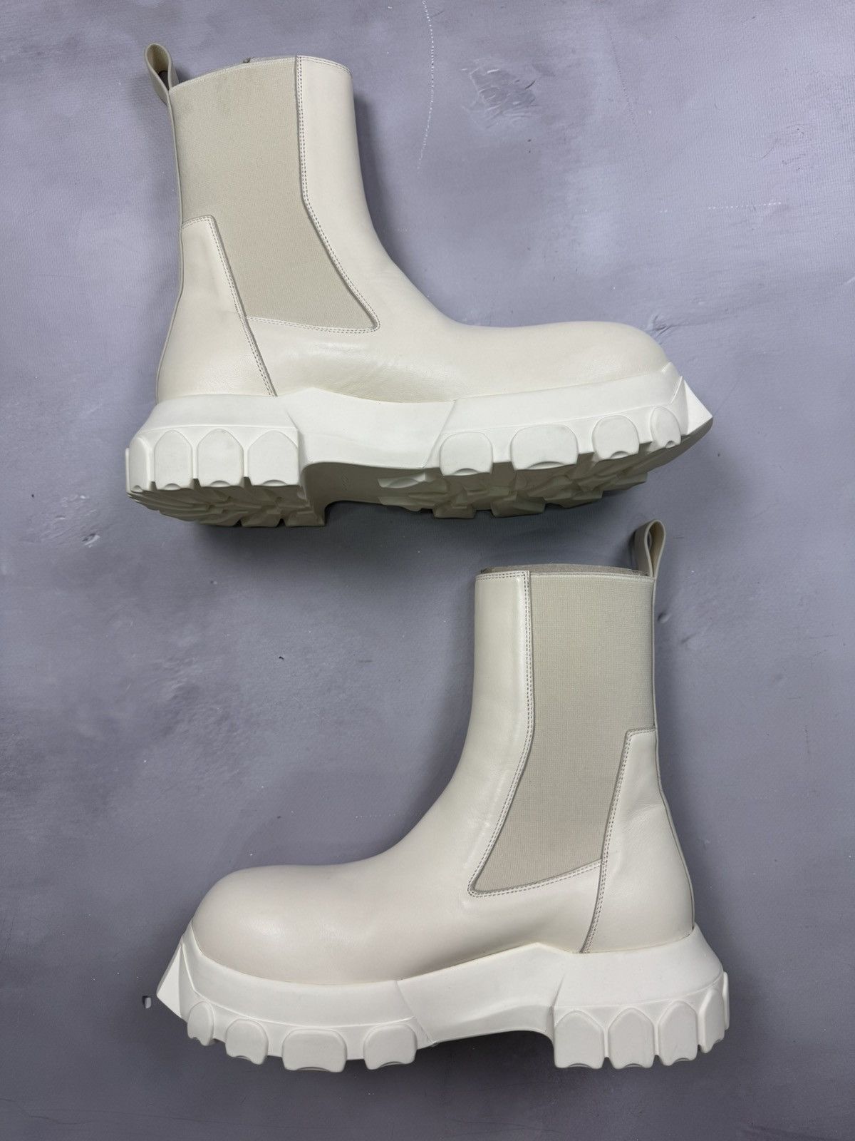 Rick Owens Ss24 Rick Owens Beatle Bozo Tractor Boots(Milk/43) Size US 10 / EU 43 - 4 Thumbnail