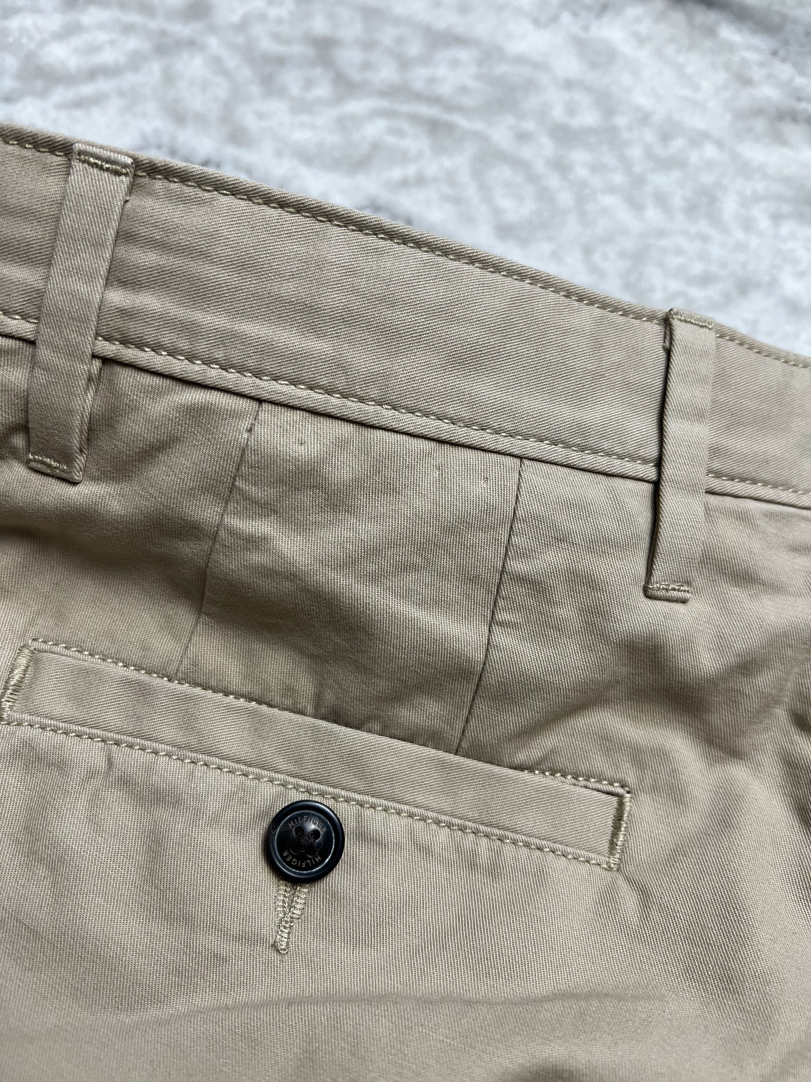Tommy Hilfiger Tommy Hilfiger Brooklyn Chino Shorts 31 Size US 31 - 9 Thumbnail