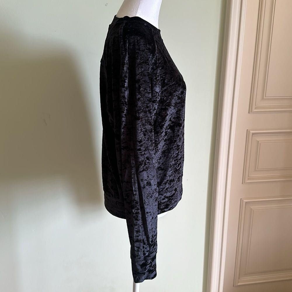 Lululemon Lululemon Black Warm Down Crushed Velvet Top Size 8 Size M / US 6-8 / IT 42-44 - 5 Thumbnail