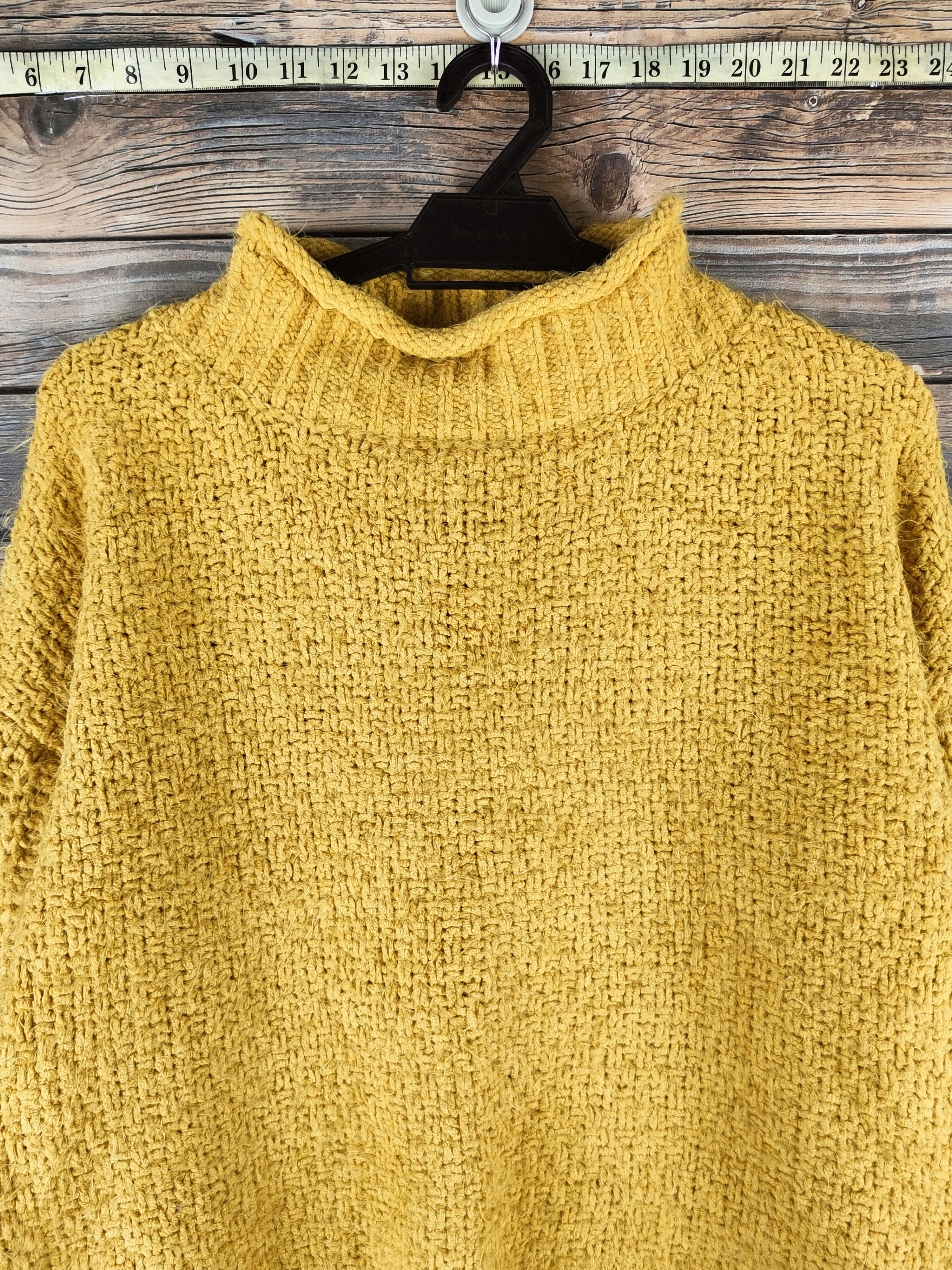 Japanese Brand DL Chez Toi Yellow Fur Mohair Knitwear #46-457 Size M / US 6-8 / IT 42-44 - 2 Thumbnail