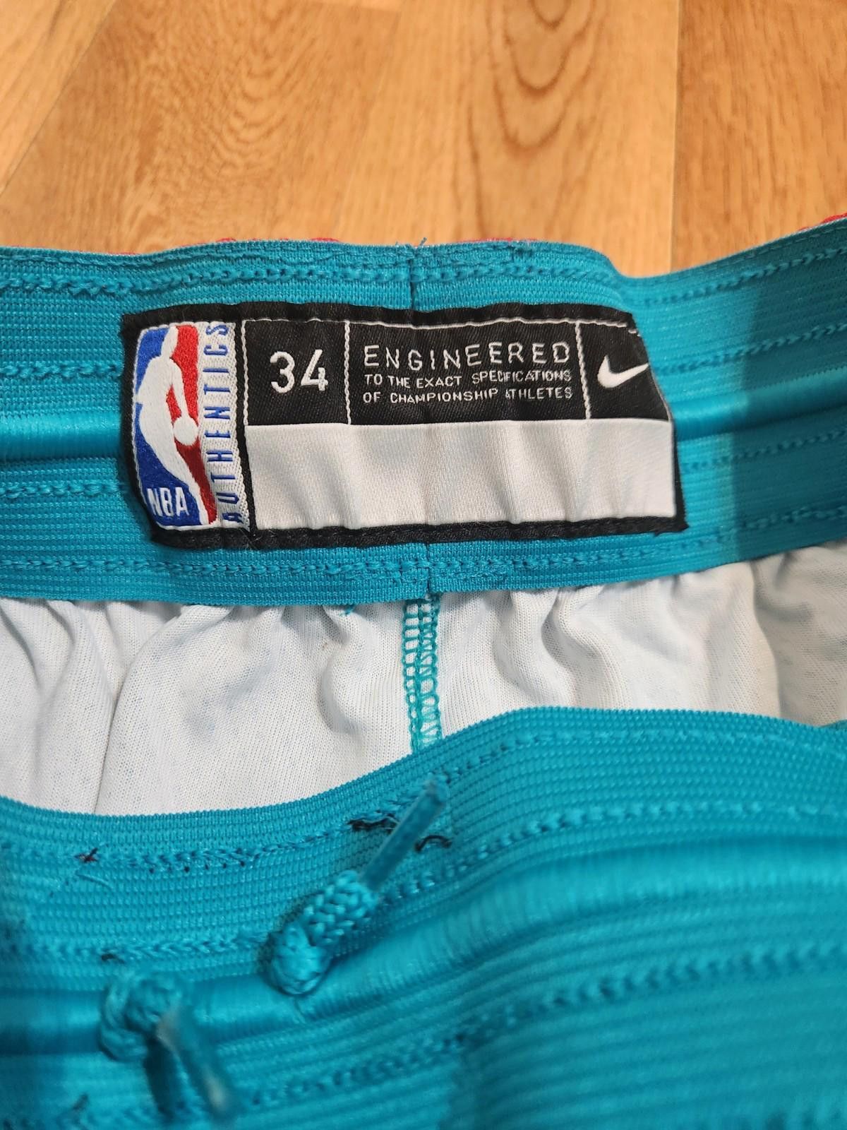 Nike Nike Memphis Vancouver Grizzlies Swingman Shorts Size 34 (M) Size ONE SIZE - 6 Thumbnail