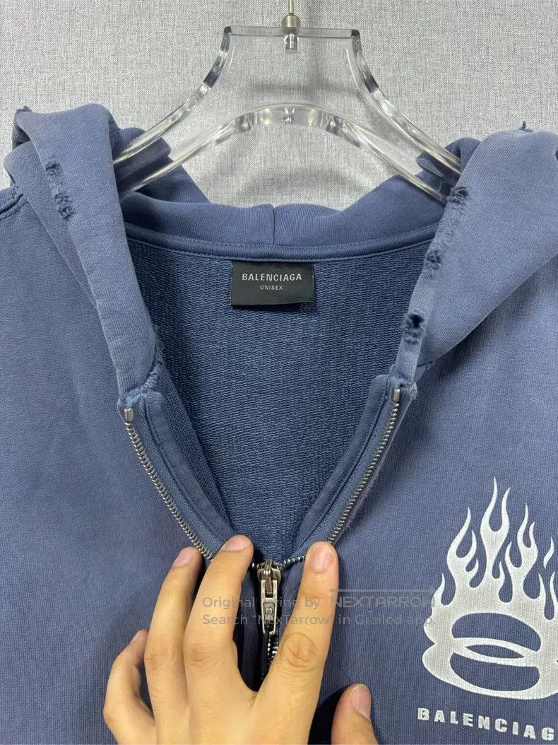 Balenciaga Balenciaga Haze Blue Double Ring Distressed Flame Sweatshi Size US L / EU 52-54 / 3 - 3 Thumbnail