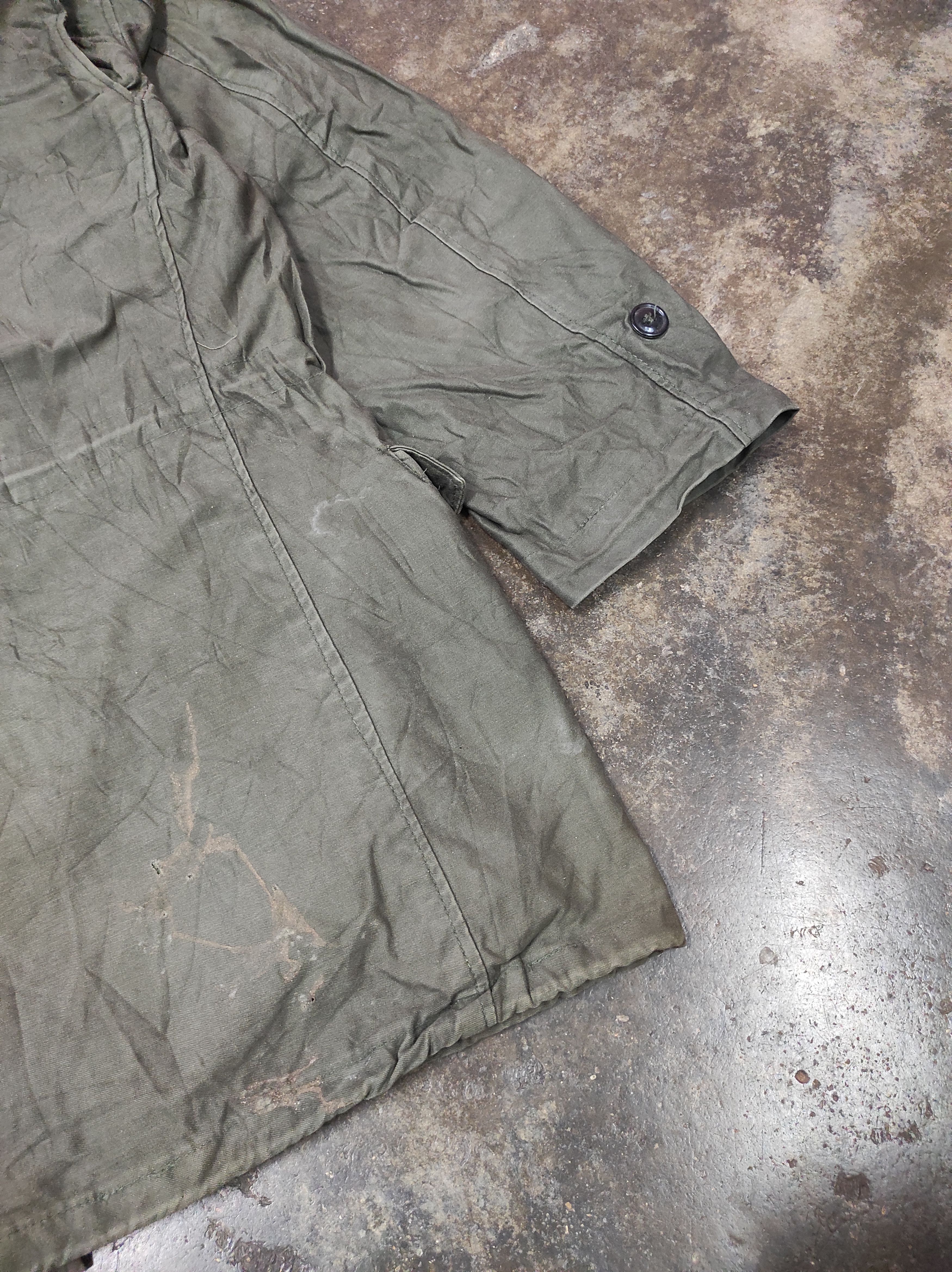 Vintage RARE VTG ARMY MILITARY DISTRESSED JACKET Size US L / EU 52-54 / 3 - 9 Thumbnail
