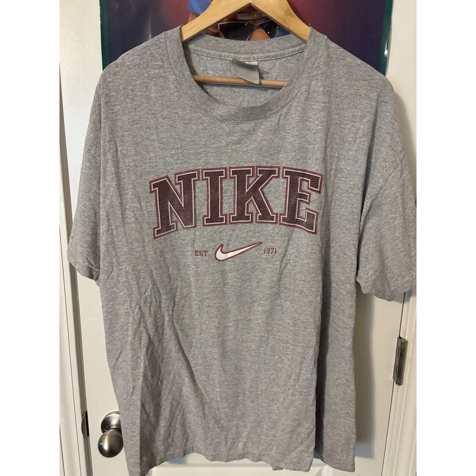 Nike Vintage grey nike y2k spellout T-shirt grey tag Size XL Size US XL / EU 56 / 4 - 4 Thumbnail