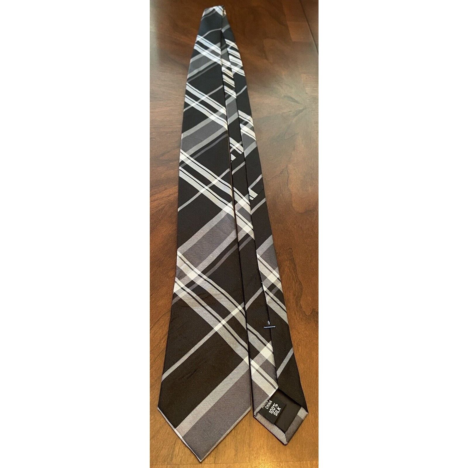 Kenneth Cole Kenneth Cole Reaction Black Gray 100% Silk Made In China Size ONE SIZE - 3 Thumbnail