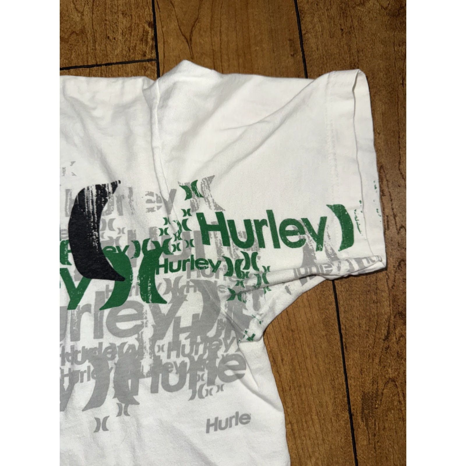 Hurley VINTAGE Hurley T-Shirt White Men’s Large Logo Print 21x26 Y2K Skater Surfer Logo Men Size US L / EU 52-54 / 3 - 4 Thumbnail