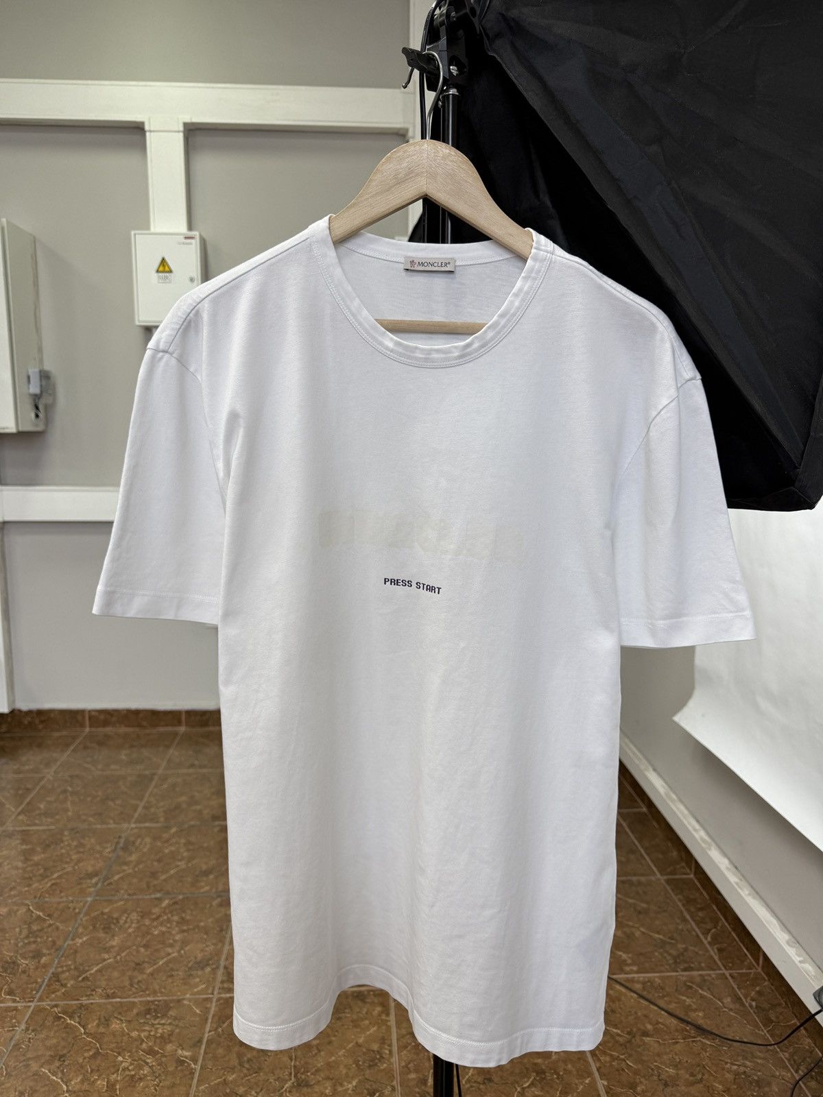 Moncler 🇮🇹 Moncler Press Stars T-Shirt Rare Retro Hype Y2K Size US XL / EU 56 / 4 - 1 Thumbnail