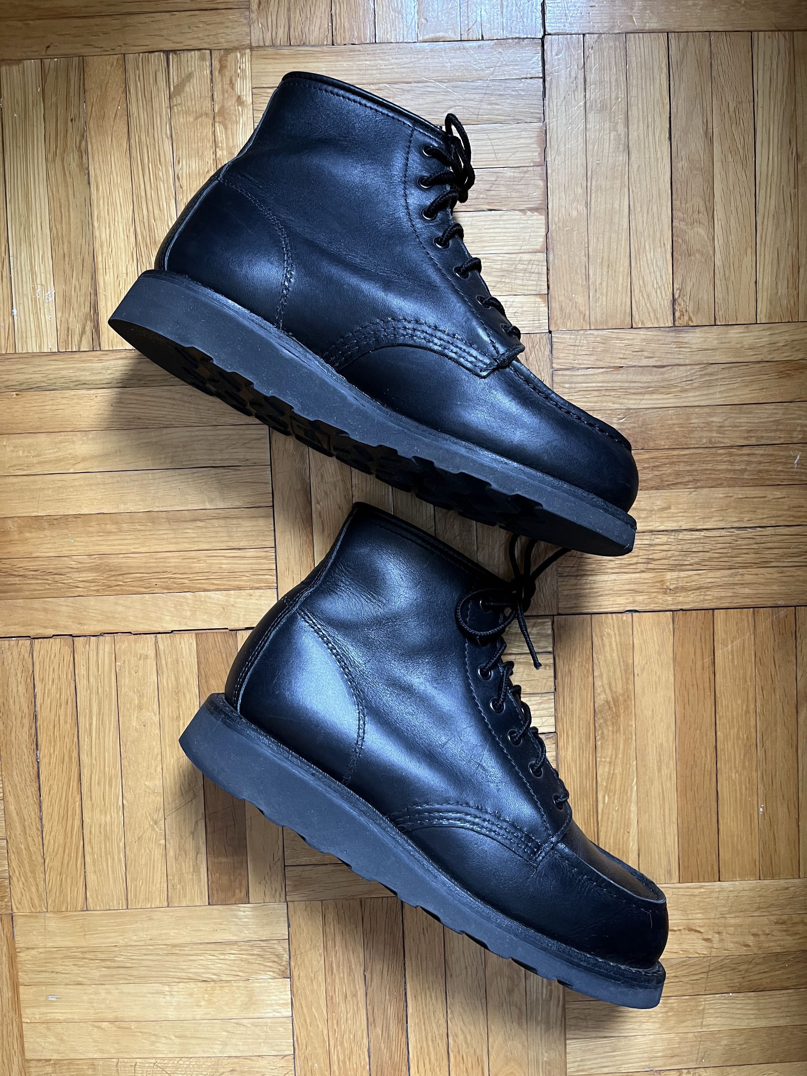 Red Wing Heritage 3380, 6-inch Classic Moc Size US 7 / IT 37 - 1 Thumbnail