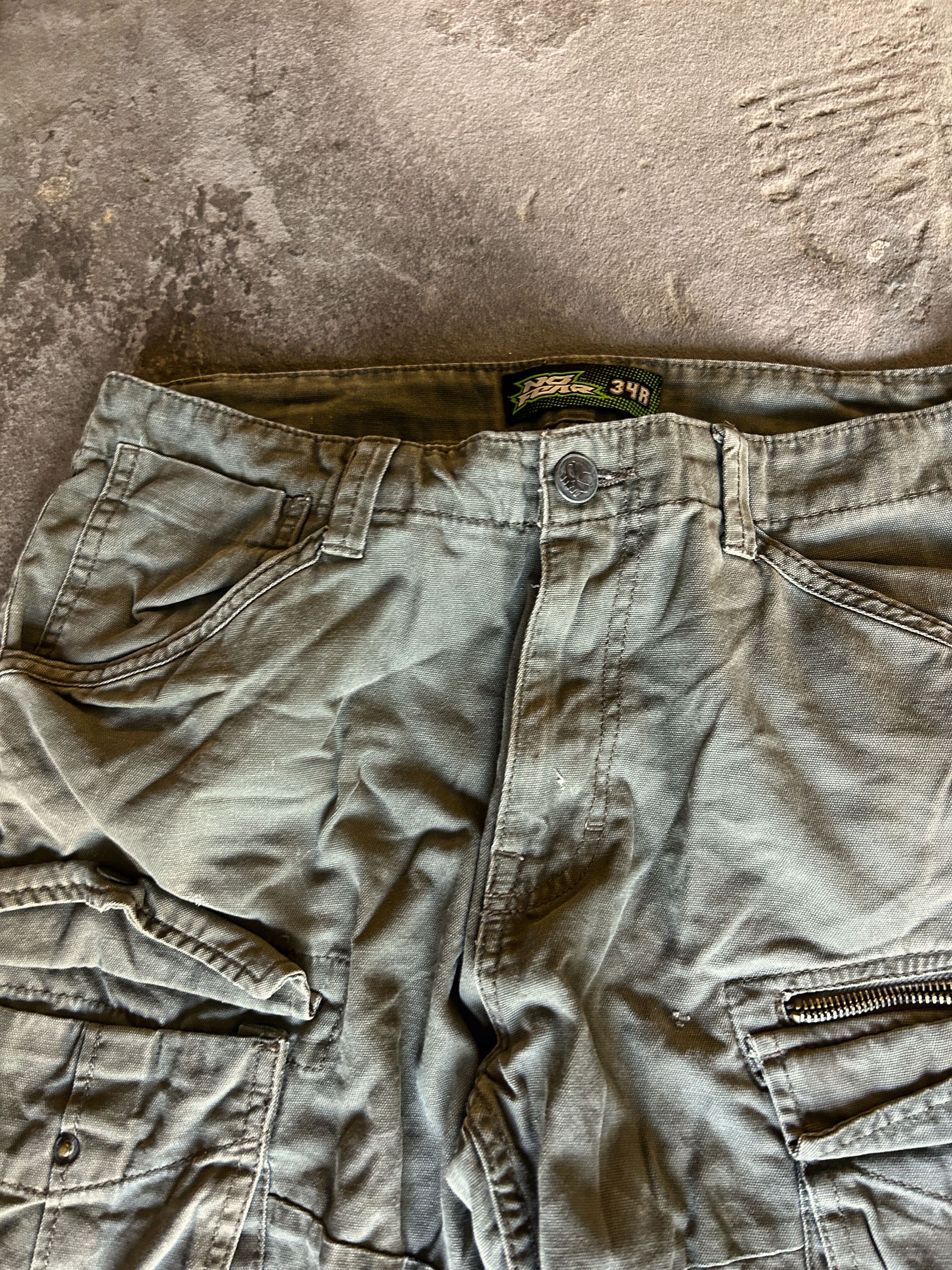 Vintage Vintage Olive Cargo Pants Wide Leg Military Utility Style Size US 32 / EU 48 - 8 Thumbnail