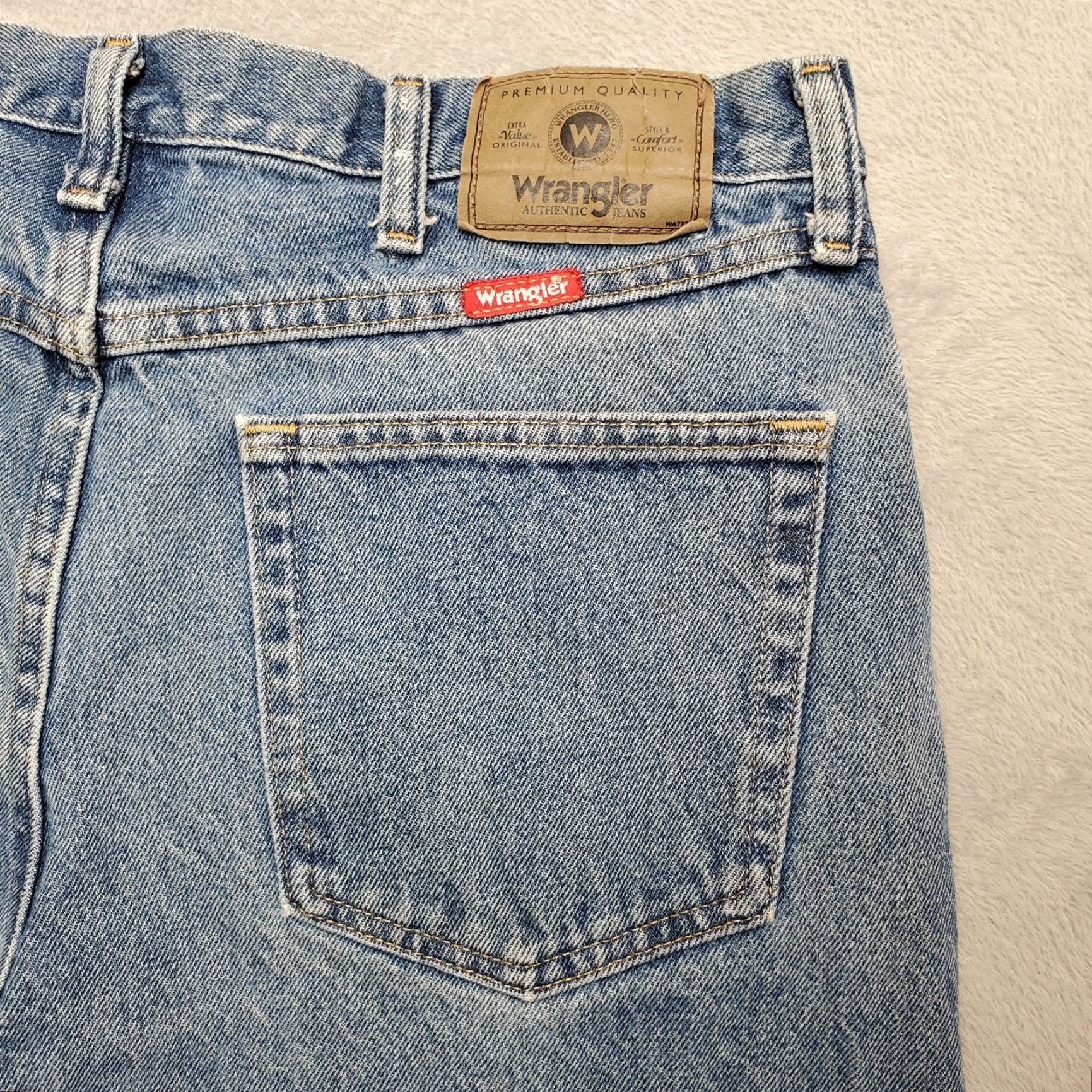 Wrangler Wrangler Shorts Men 34x8 Blue Denim Faded Grunge 100% Cotton Casual Jorts Size US 34 / EU 50 - 5 Thumbnail