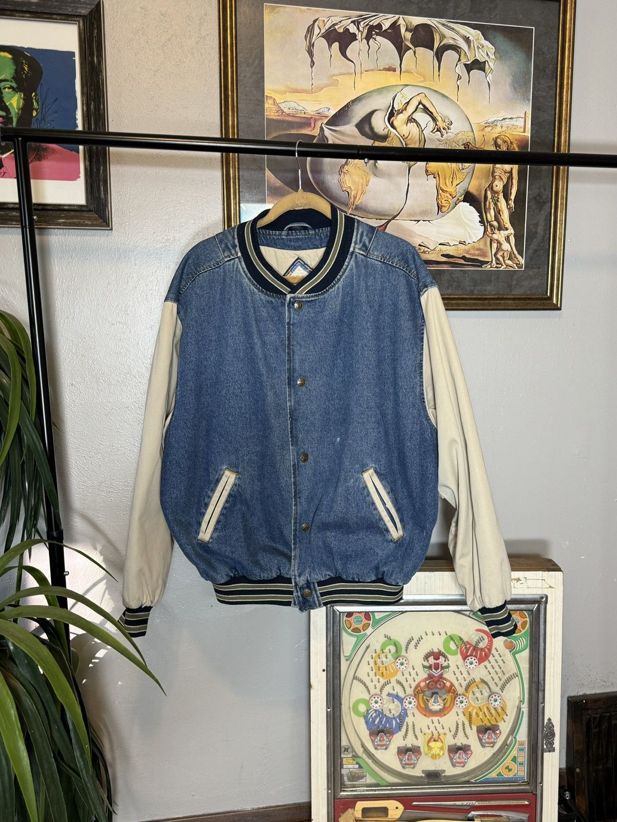 Vintage Vintage College City Beverage Two Tone Denim Jacket Size US L / EU 52-54 / 3 - 2 Thumbnail