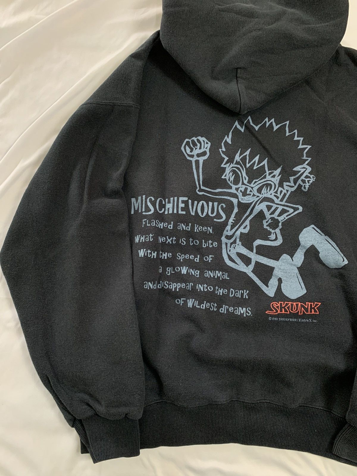 Anime Mischievous skunk hoodie emi nakayama Size US L / EU 52-54 / 3 - 8 Thumbnail