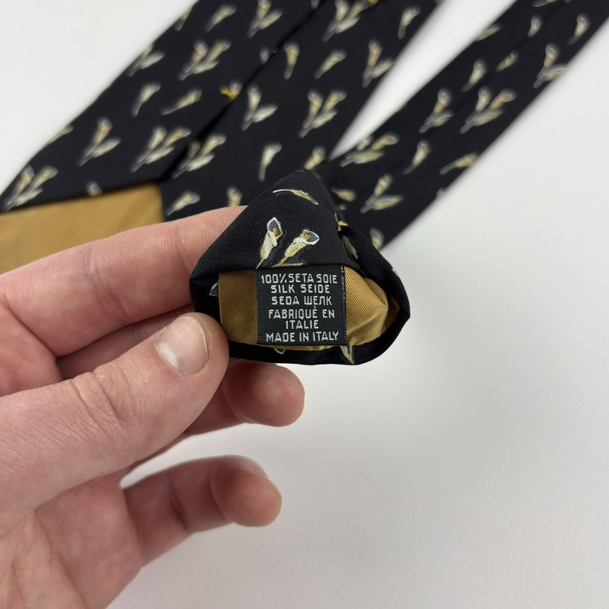 Yves Saint Laurent Yves Saint Laurent YSL Paris Silk Tie Size ONE SIZE - 8 Thumbnail