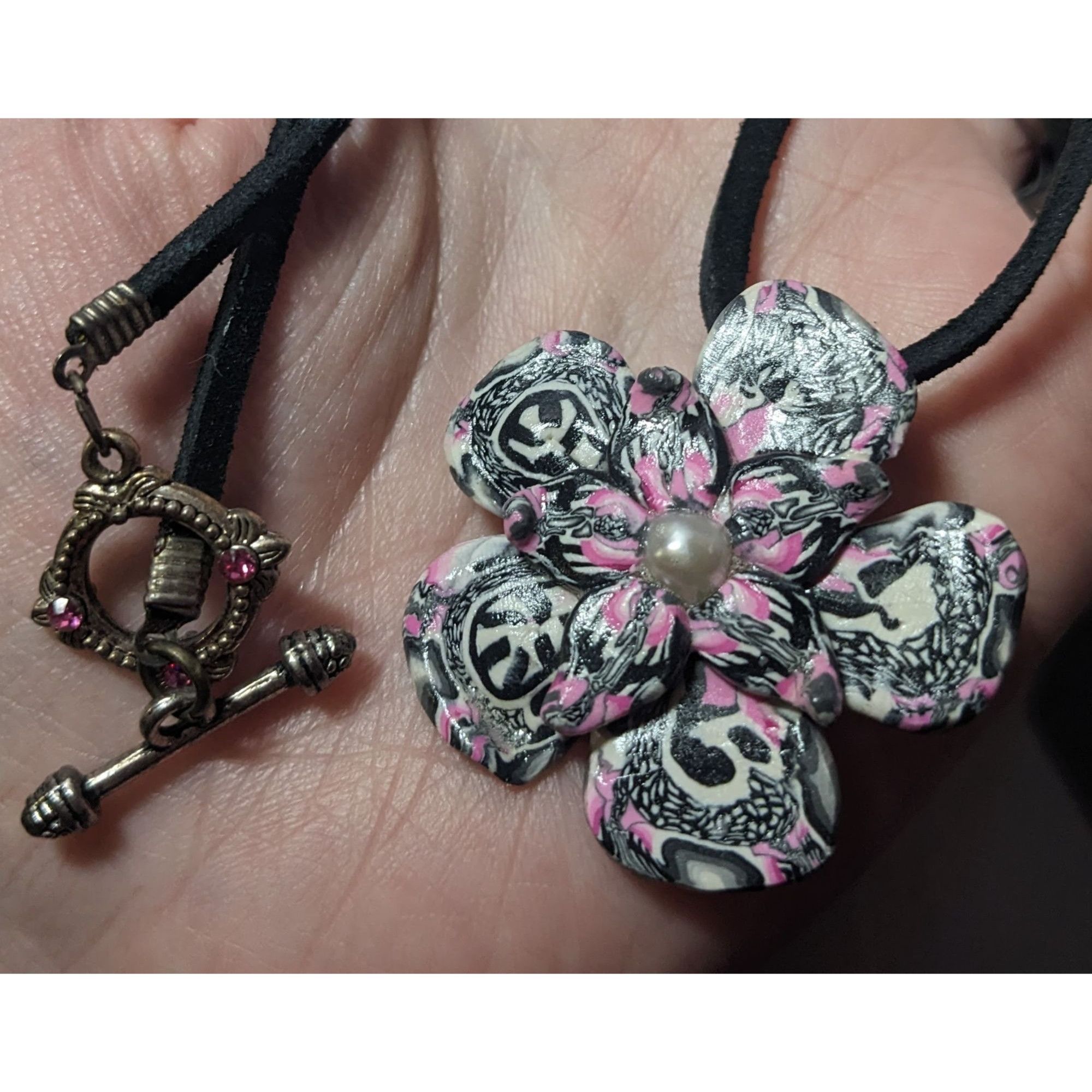 Other Handmade Pink White And Black Polymer Clay Floral Pendant Ne Size ONE SIZE - 4 Thumbnail