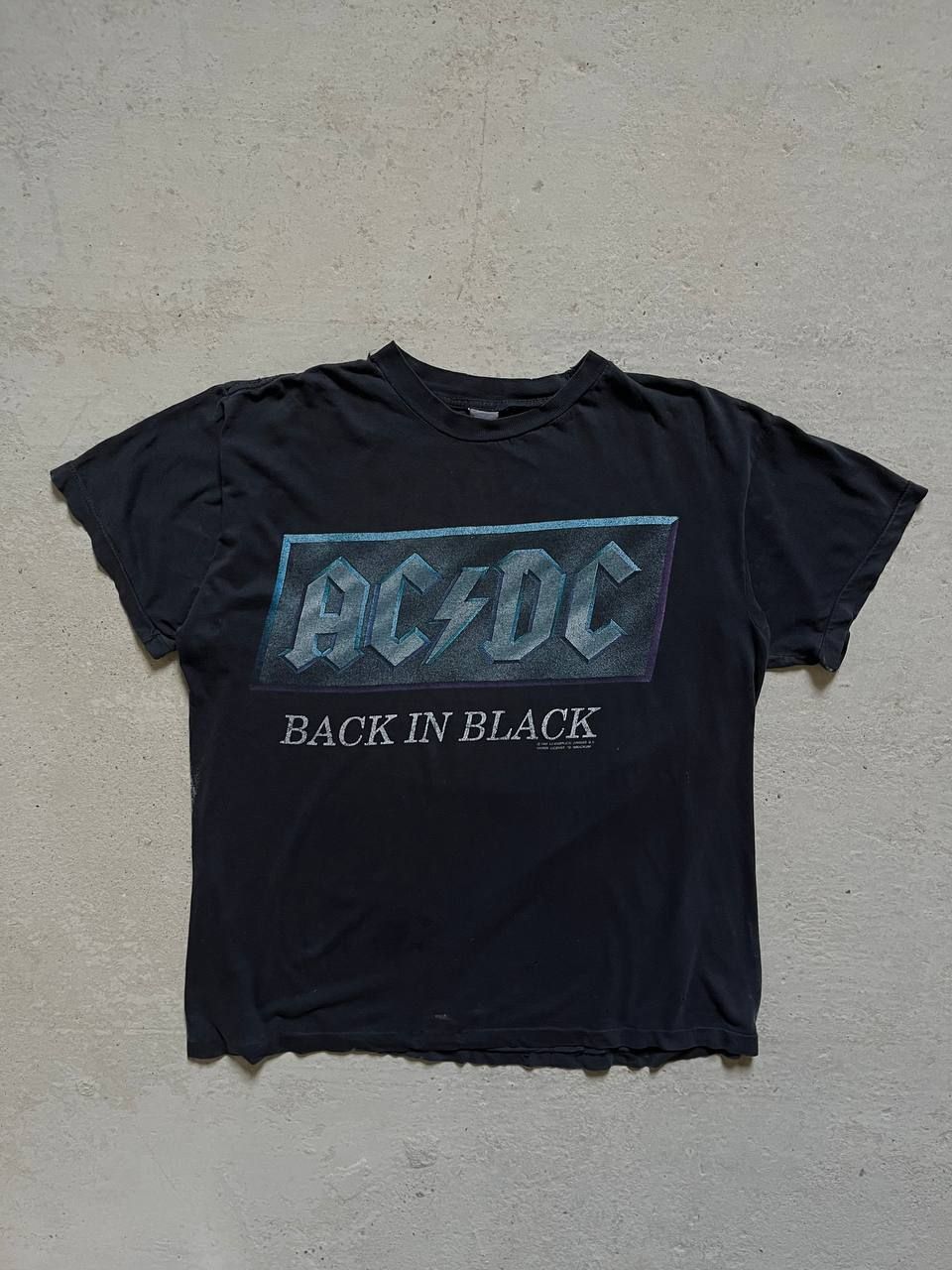 Band Tees © 1991 AC/DC “Back in Black” Thrashed Faded T-Shirt Size US M / EU 48-50 / 2 - 1 Thumbnail