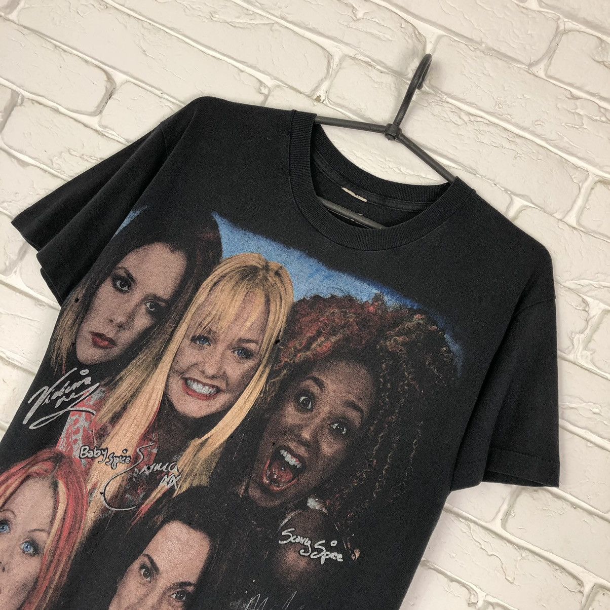 Band Tees Spice Girls 90’s vintage tee t shirt Size US S / EU 44-46 / 1 - 2 Thumbnail