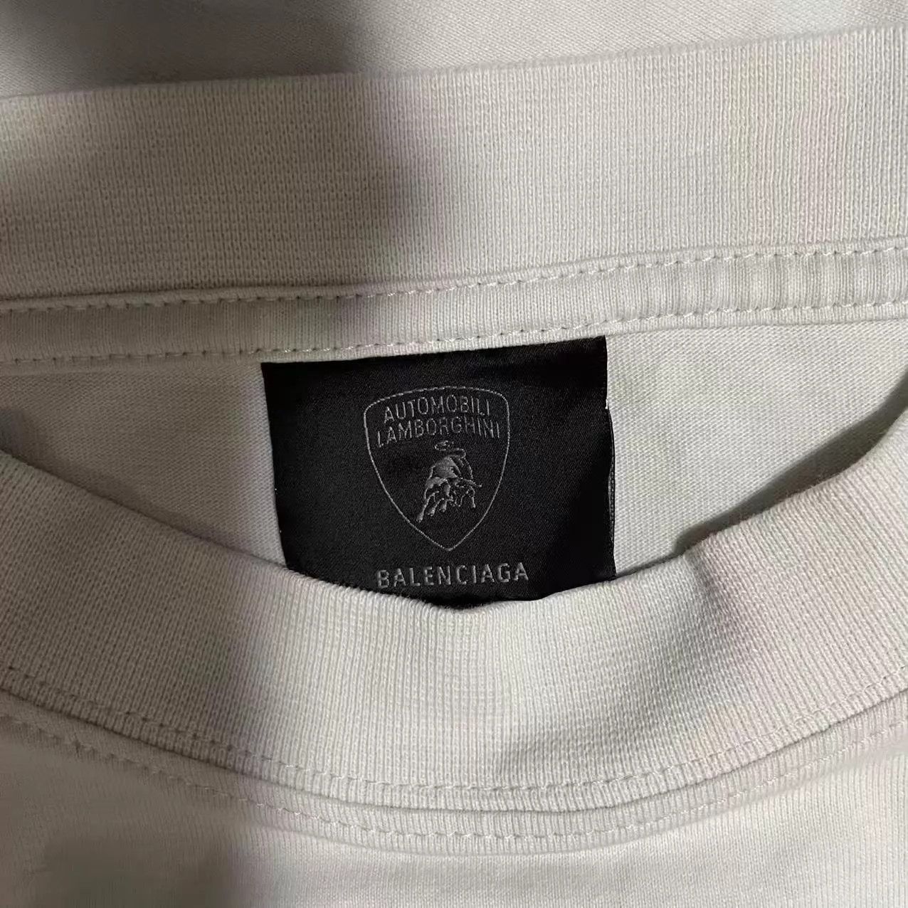 Balenciaga White Long Sleeve Car Graphic T-Shirt Size US M / EU 48-50 / 2 - 3 Thumbnail