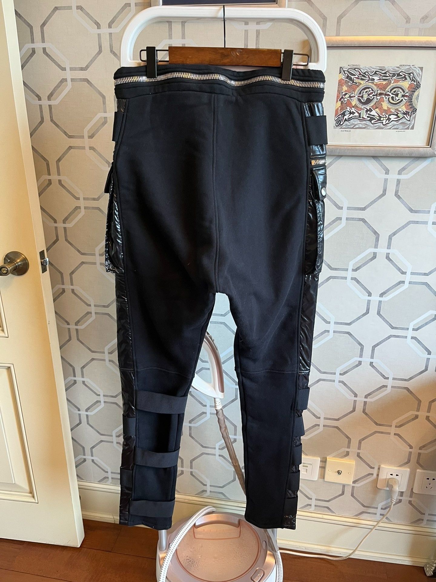 Balmain Balmain Cargo Classic Sweatpants Size US 30 / EU 46 - 5 Thumbnail