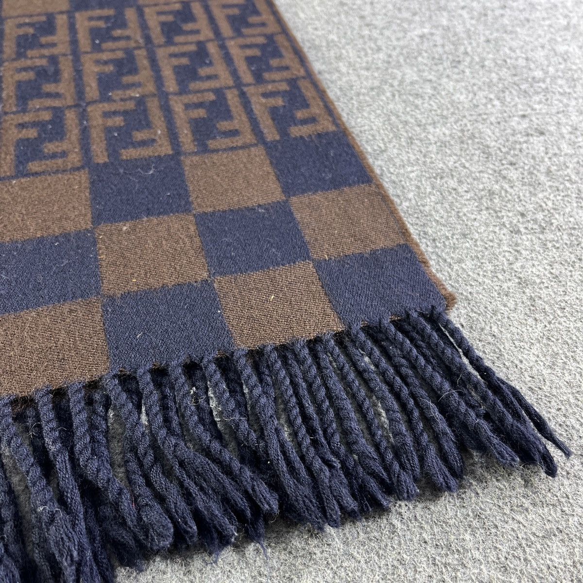 Fendi Fendi Wool Scarf / Muffler / Neckwear T809 Size ONE SIZE - 8 Thumbnail