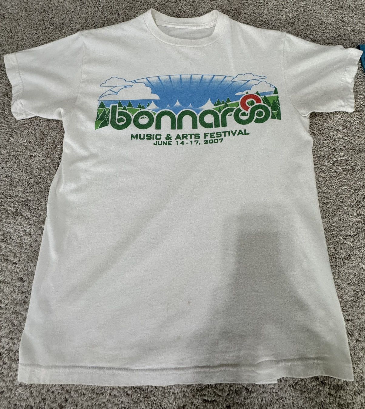 Band Tees BONNAROO FESTIVAL 07 NEW price is 4 both Size US L / EU 52-54 / 3 - 4 Thumbnail