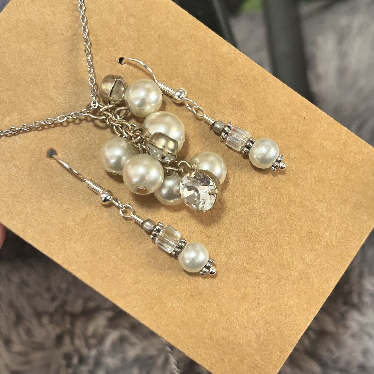 Handmade Handcrafted elegant pearl cluster crystal necklace set Size ONE SIZE - 1 Thumbnail