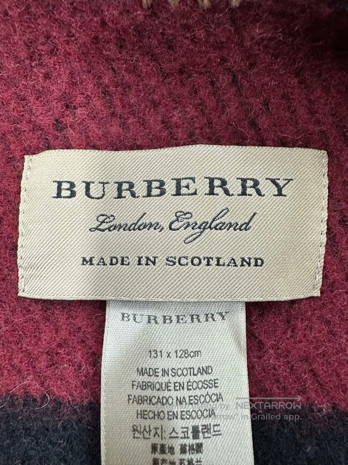 Burberry Burberry size F Double-sided Color-blocked Wool Plaid Shaw Size S / US 4 / IT 40 - 3 Thumbnail