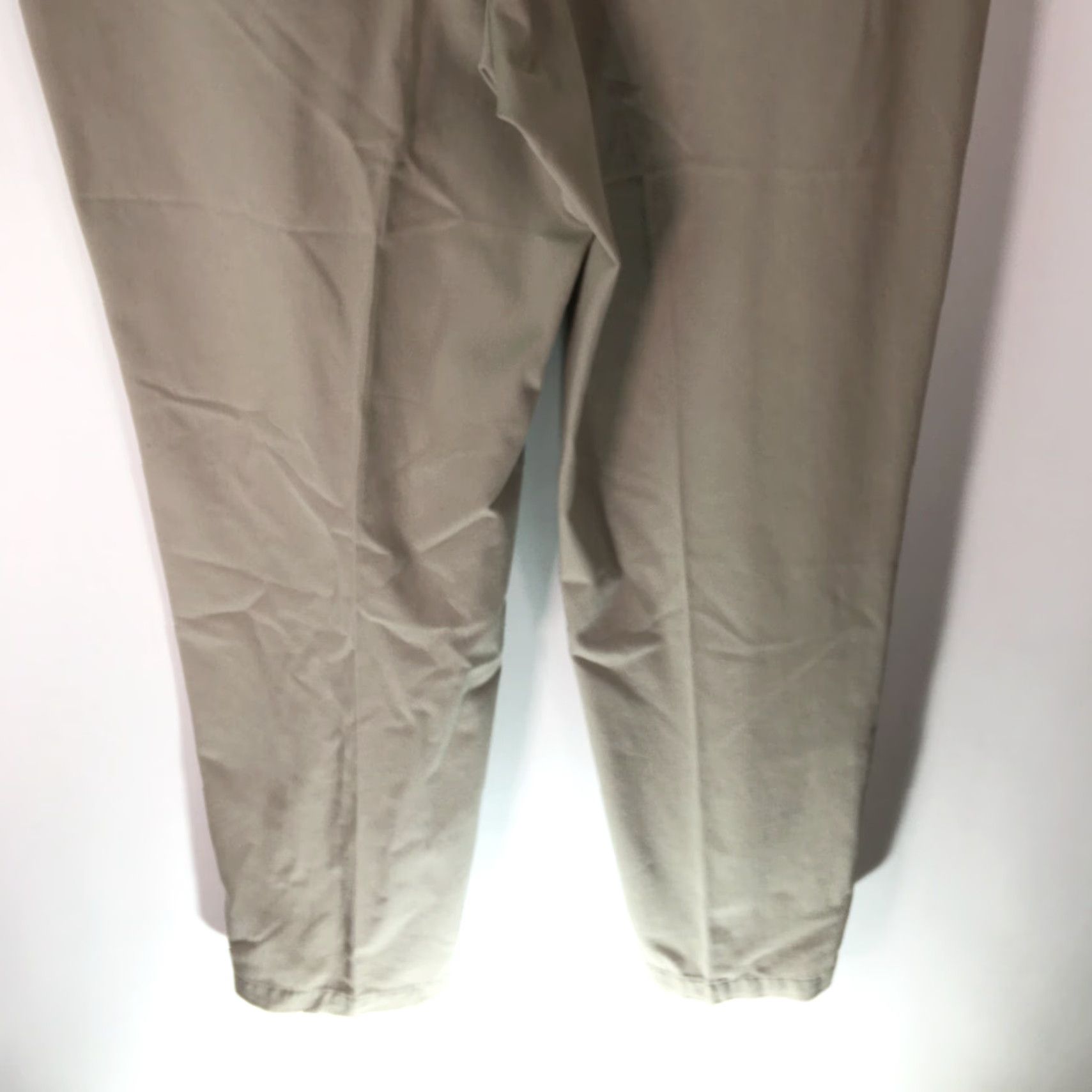 Savane Savane Men's Flat Front High Rise Beige Dress Pants Size 40x32 - Regular Fit, 4 Pocket, Comfort, Machine Washable Size US 40 / EU 56 - 5 Thumbnail