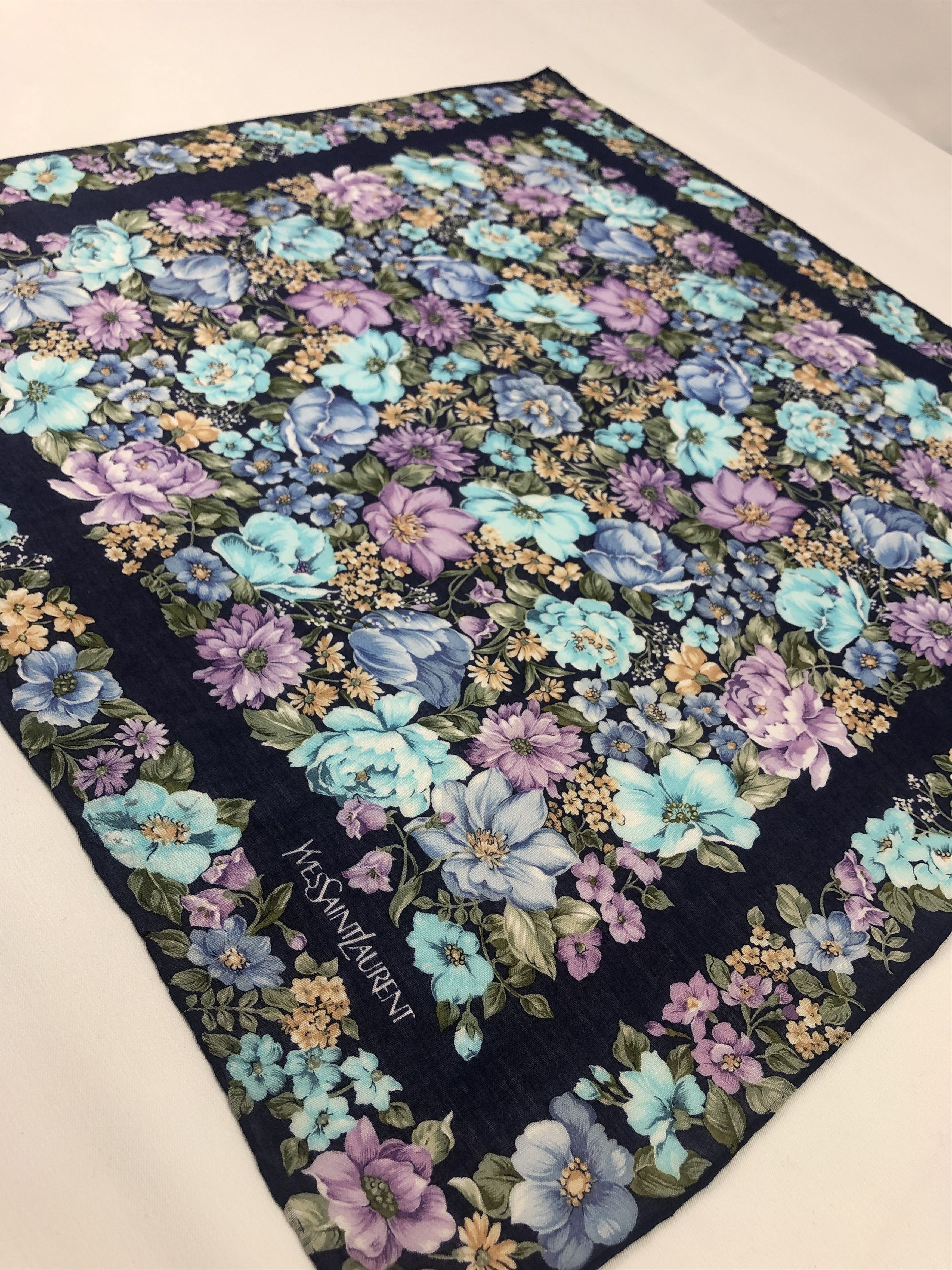 Yves Saint Laurent Yves Saint Laurent Handkerchief / Bandana / Neckerchief Size ONE SIZE - 4 Thumbnail