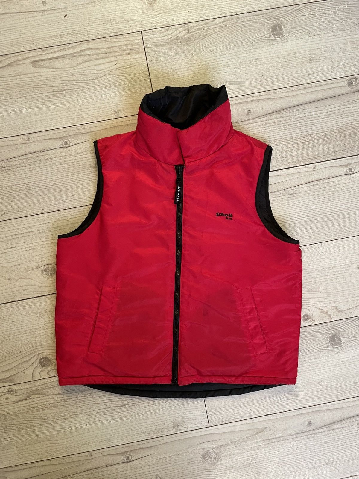 Schott × Vintage Vintage Schott Reversible Red-Black Puffer Mens Vest Size US S / EU 44-46 / 1 - 3 Thumbnail