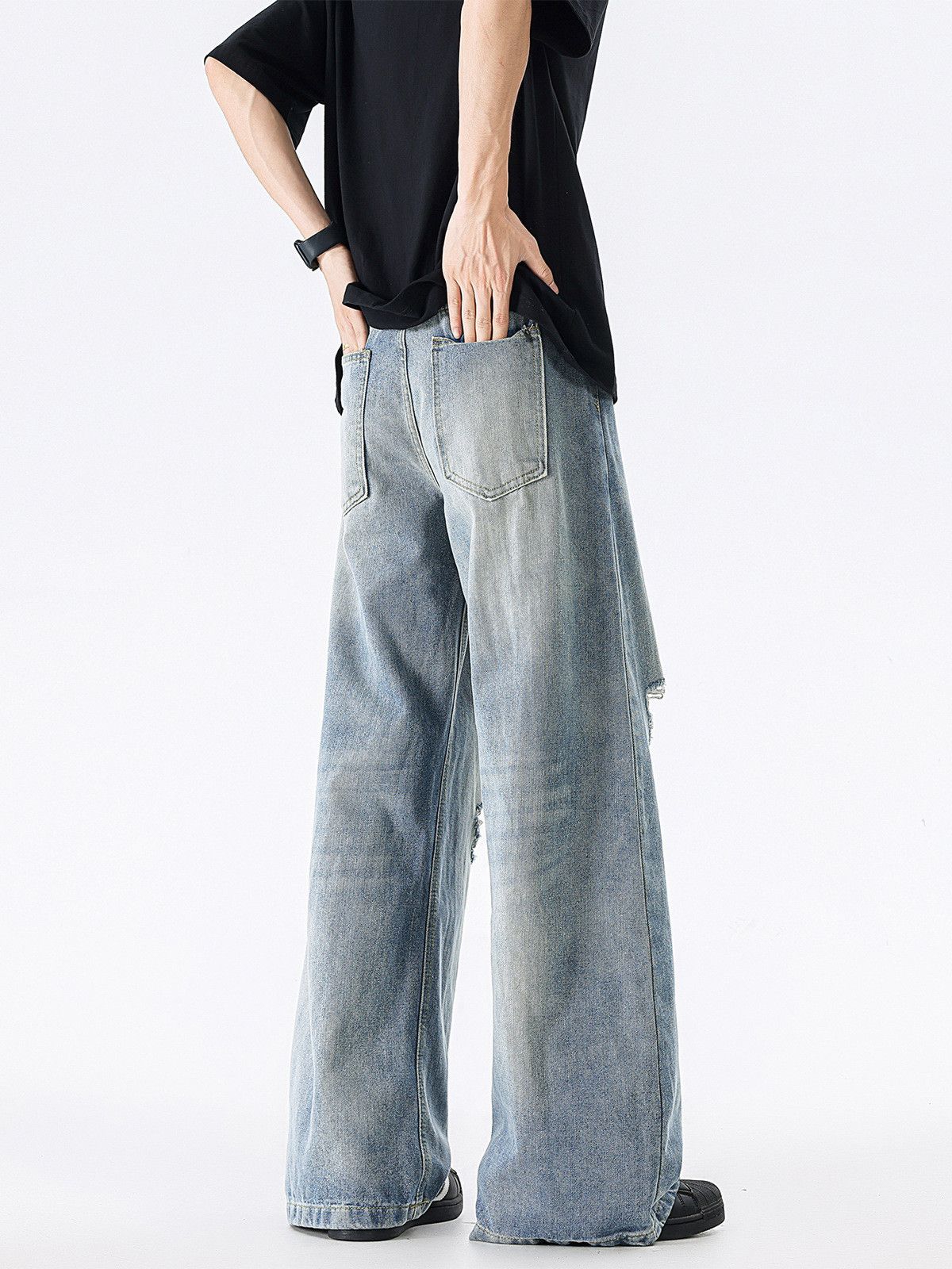Vintage Men's High-Street Retro Distressed Blue Jeans Size US 32 / EU 48 - 4 Thumbnail