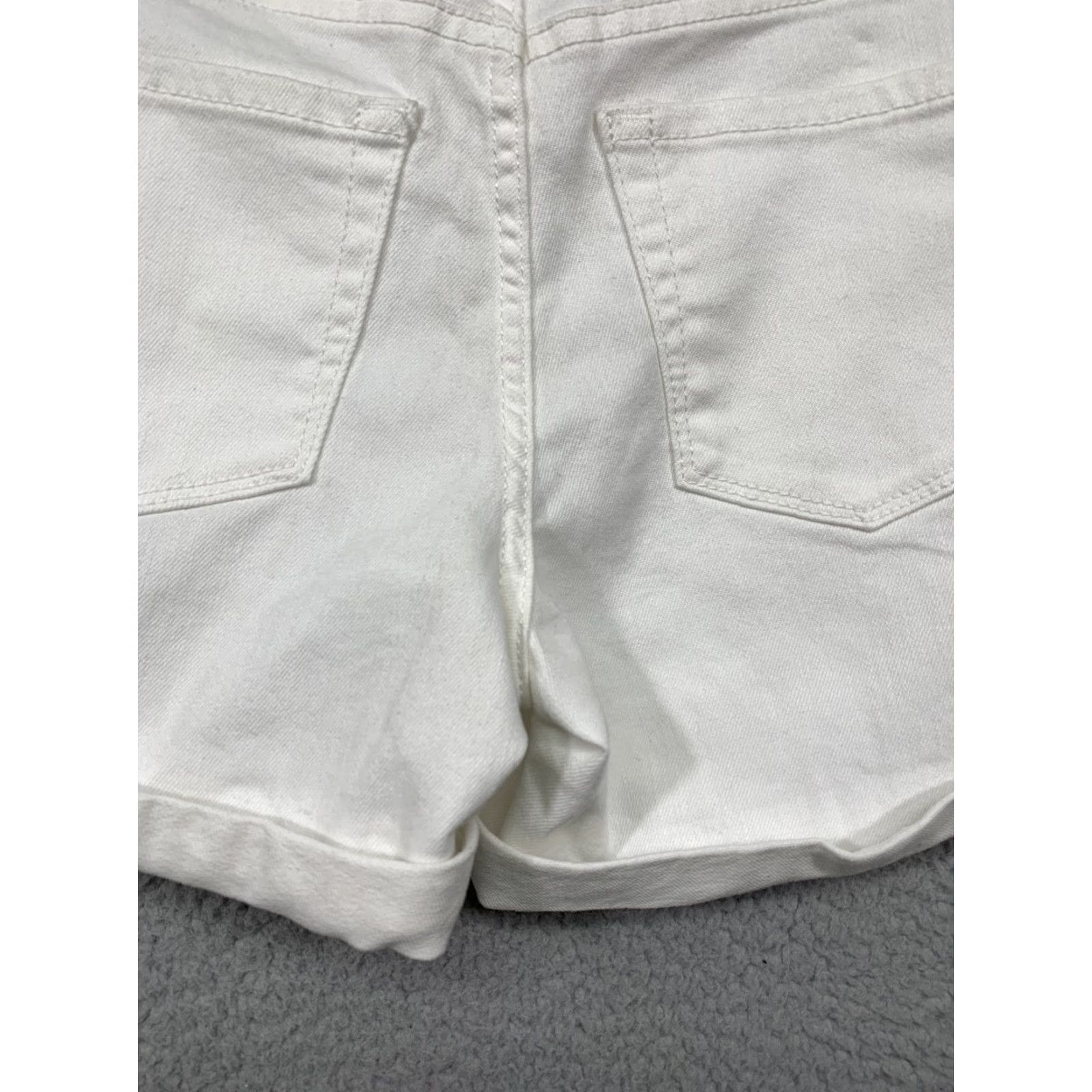 Vintage Isabel Maternity Shorts Midi White Casual 2 Back Pockets Belt Loops NWT Womens Modern Vintage: No Size 26" / US 2 / IT 38 - 7 Thumbnail