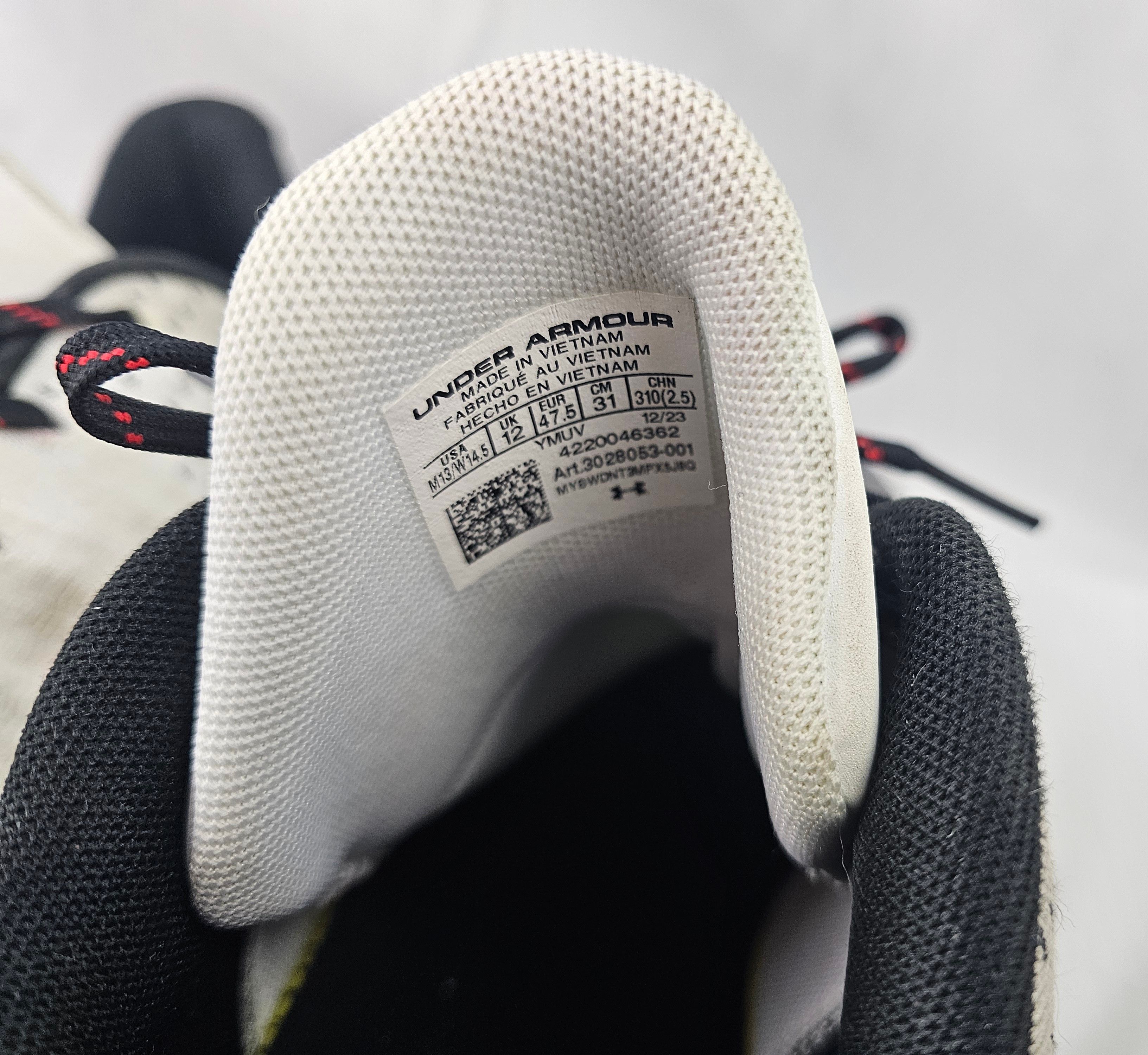 Under Armour Under Armour Curry 4 Low Flotro Black White Red Basketball Size US 13 / EU 46 - 8 Thumbnail