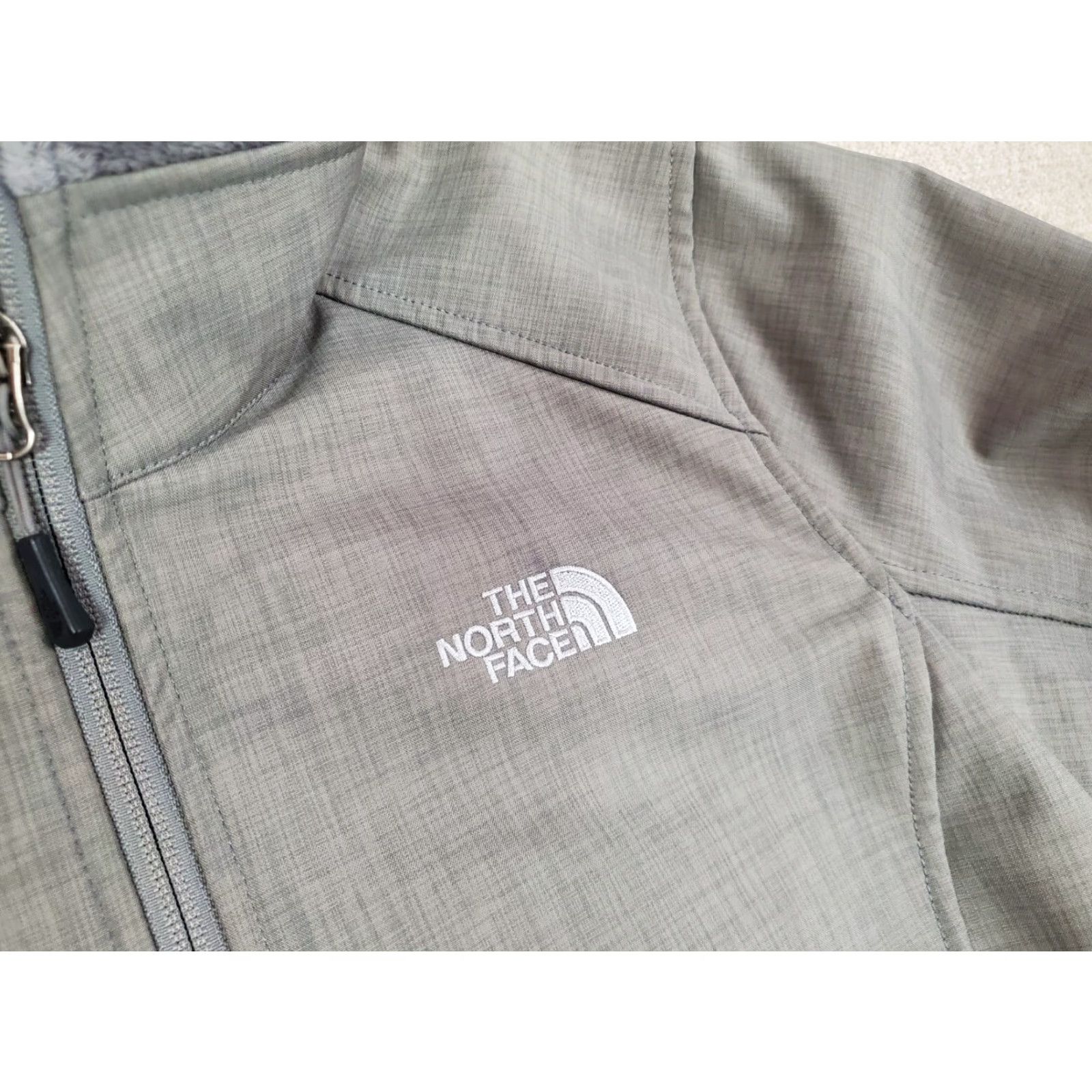 The North Face The North Face Jacket Womens M Gray Apex Chromium Thermal Coat Fleece Size M / US 6-8 / IT 42-44 - 3 Thumbnail