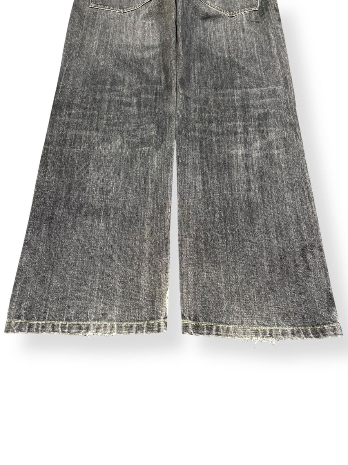 Undercover × Uniqlo Vintage Japanese Brand Uniqlo Faded Washed Distressed Jeans Size US 32 / EU 48 - 10 Thumbnail
