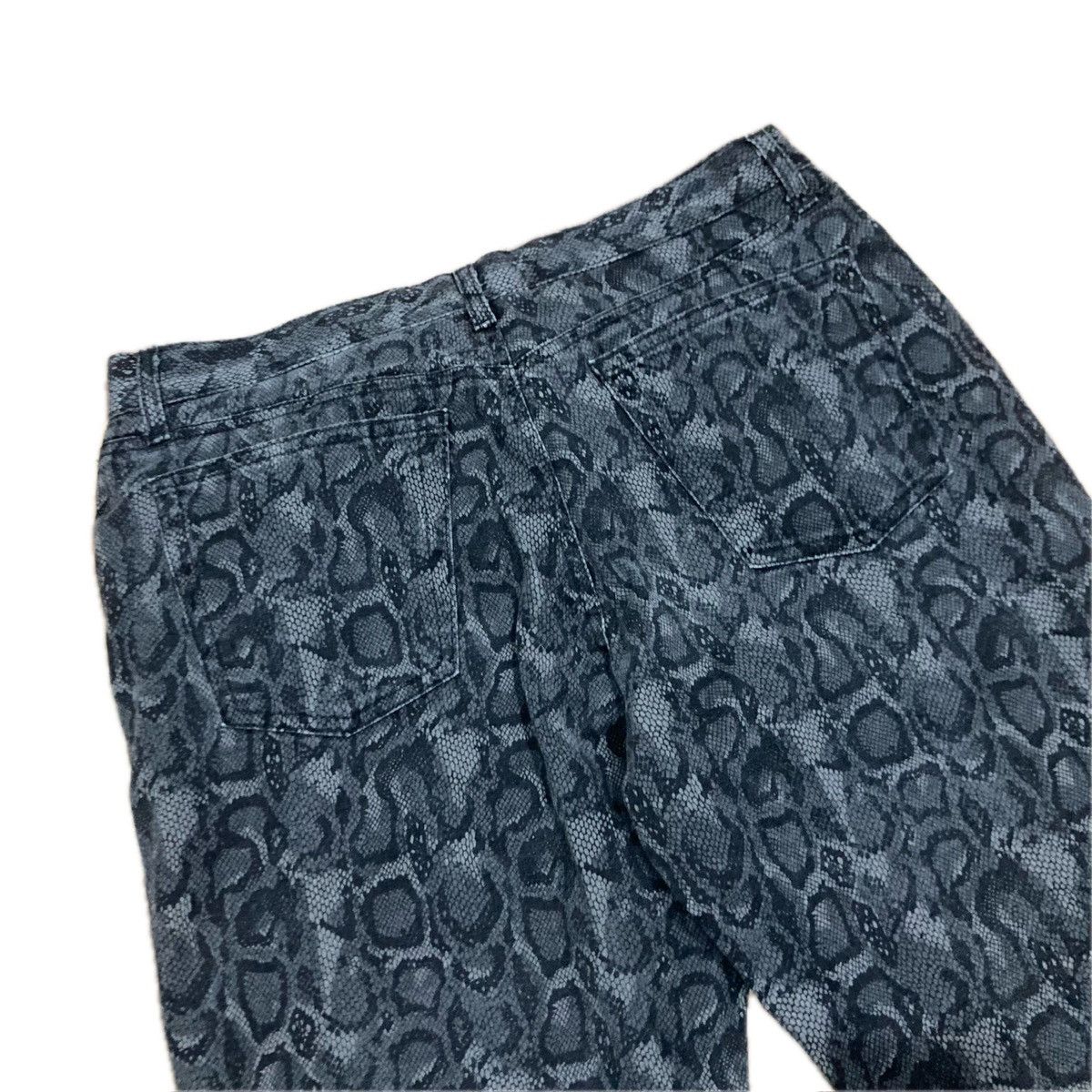If Six Was Nine × Le Grande Bleu (L.G.B.) PARIS BLUES BOOTCUT SNAKES SKIN MOTIF JEANS Size US 32 / EU 48 - 7 Thumbnail