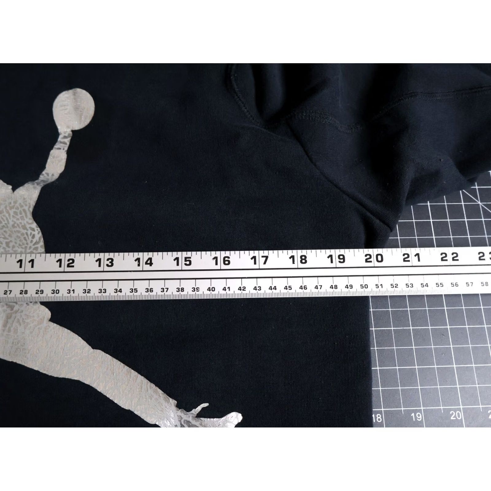 Jordan Brand Jordan Sweatshirt Men's Medium Black 90s Graphic Jumpman Nike Crewneck Pullover Size US M / EU 48-50 / 2 - 5 Thumbnail