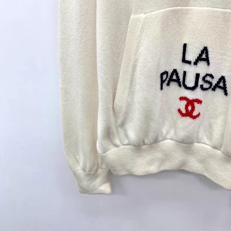Chanel Chanel Cruise Series Beige Letter Inlaid Cashmere Hooded D Size L / US 10 / IT 46 - 4 Thumbnail