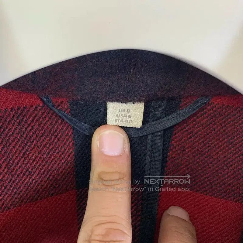 Louis Vuitton Burberry Red Wool Women's Trench Coat. Size XXS / US 00 / IT 34 - 5 Thumbnail