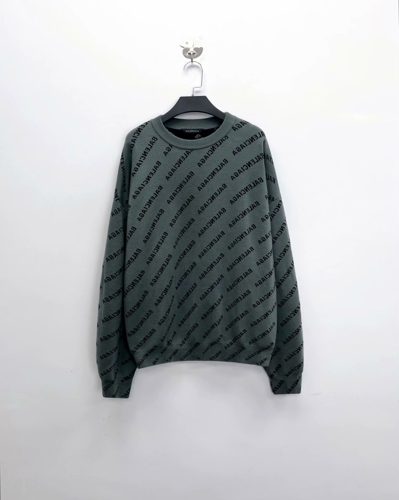 Balenciaga Balenciaga Multi Sweater S Men Size US S / EU 44-46 / 1 - 1 Thumbnail