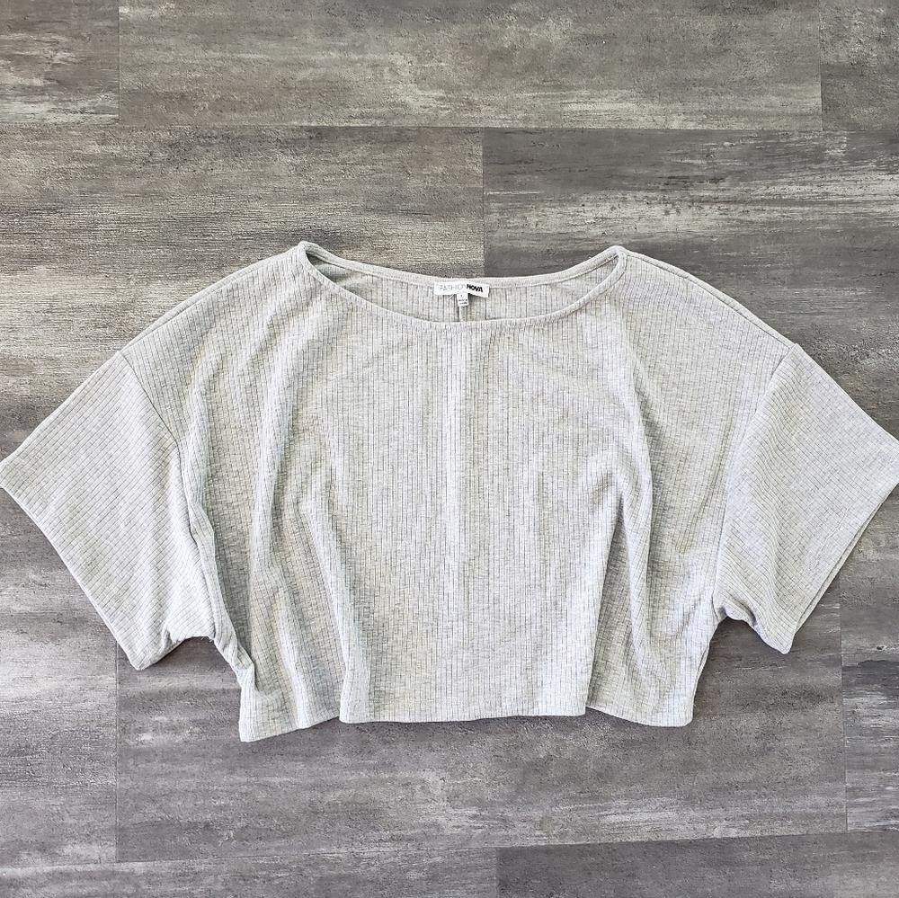 Fashion Nova Light Grey Cropped FN Oversized Short Sleeve Size L / US 10 / IT 46 - 1 Thumbnail